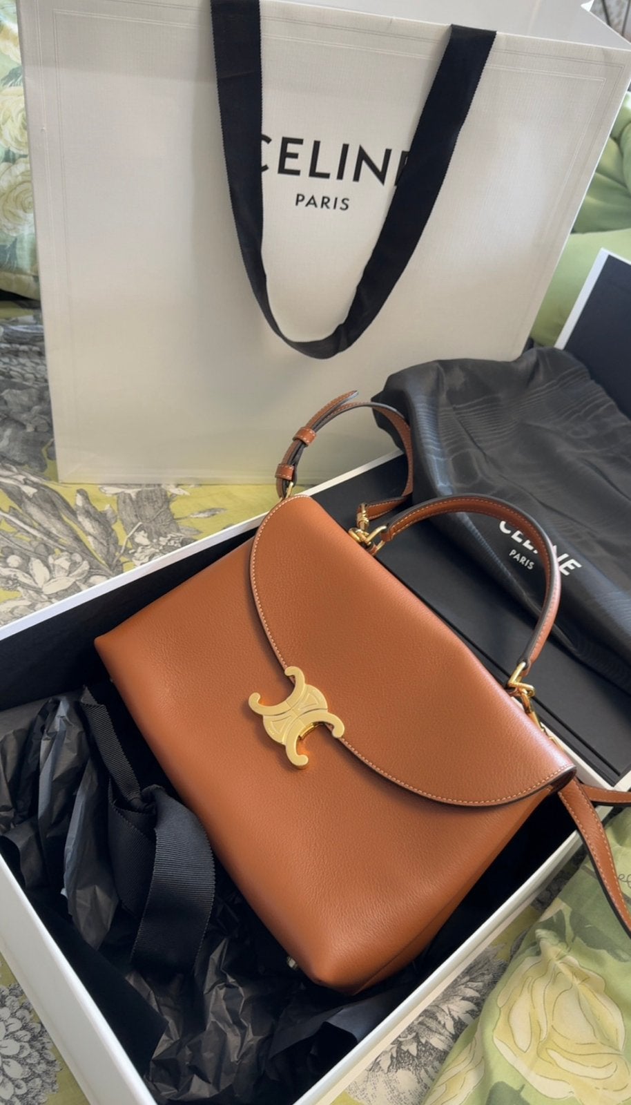 Originele Celine Medium Nino tas - Nieuw met aankoopbon., Ophalen of Verzenden, Nieuw, Overige kleuren, Handtas