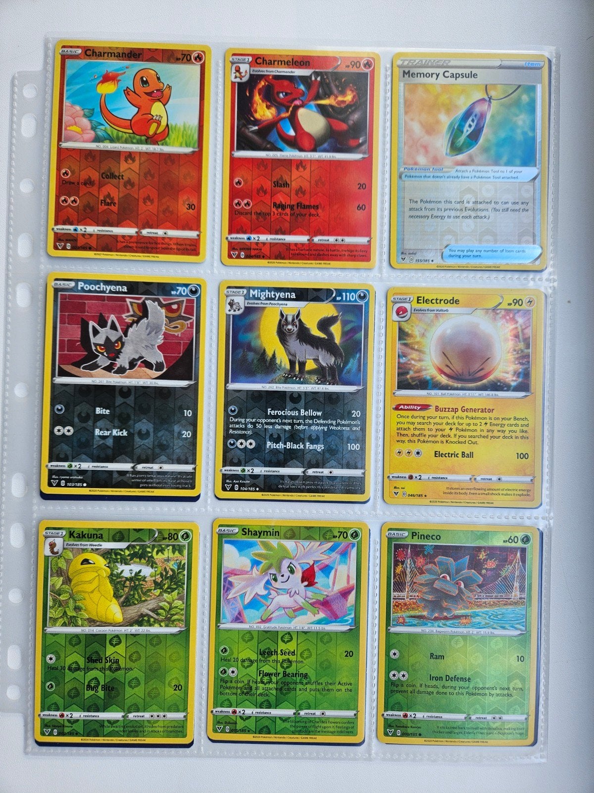 Vivid Voltage Holo & Reverse Holo kaarten Pokémon, Ophalen of Verzenden, Zo goed als nieuw, Meerdere kaarten
