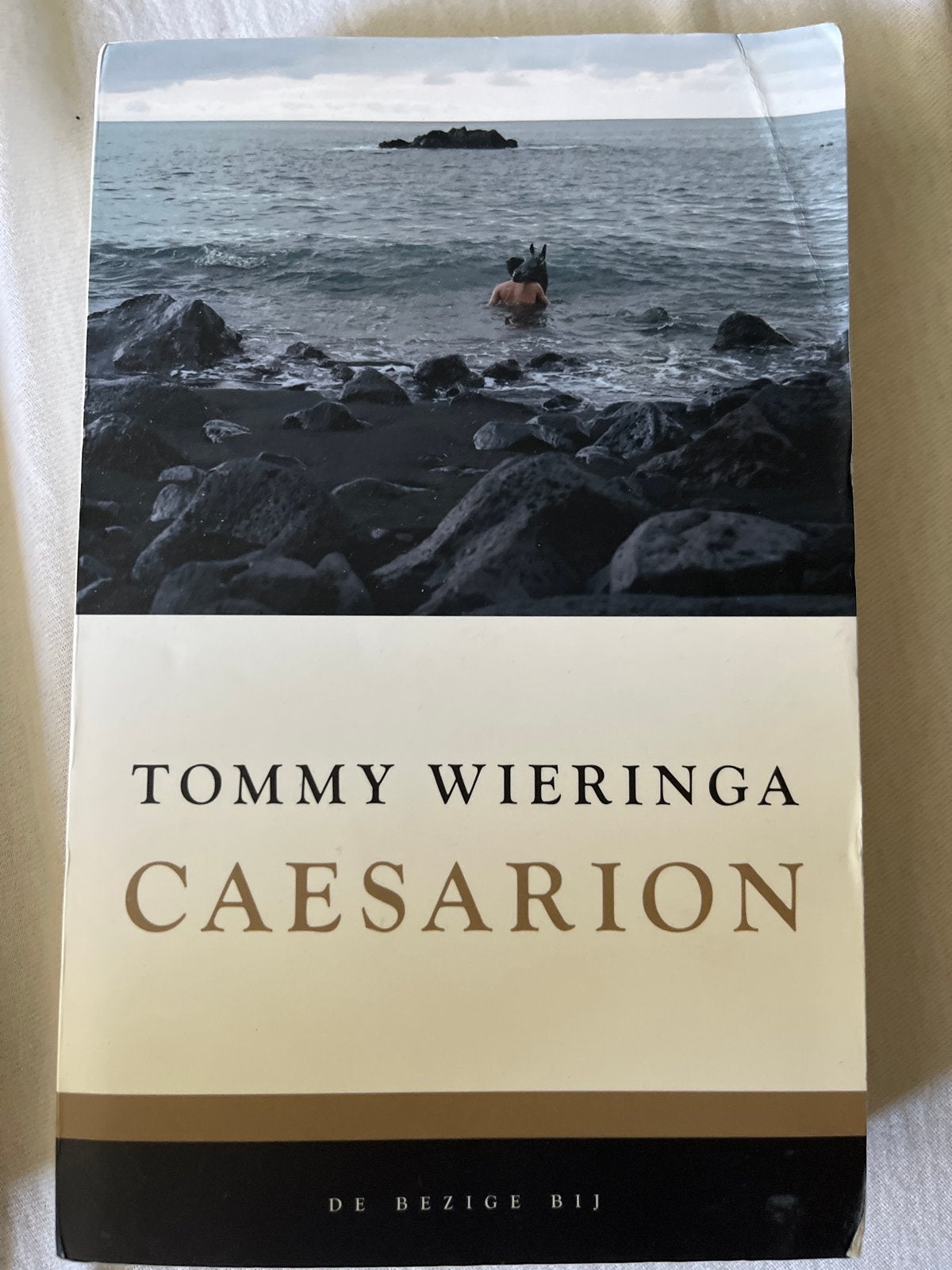 Caesarion - Tommy Wieringa, Ophalen of Verzenden, Gelezen, Nederland