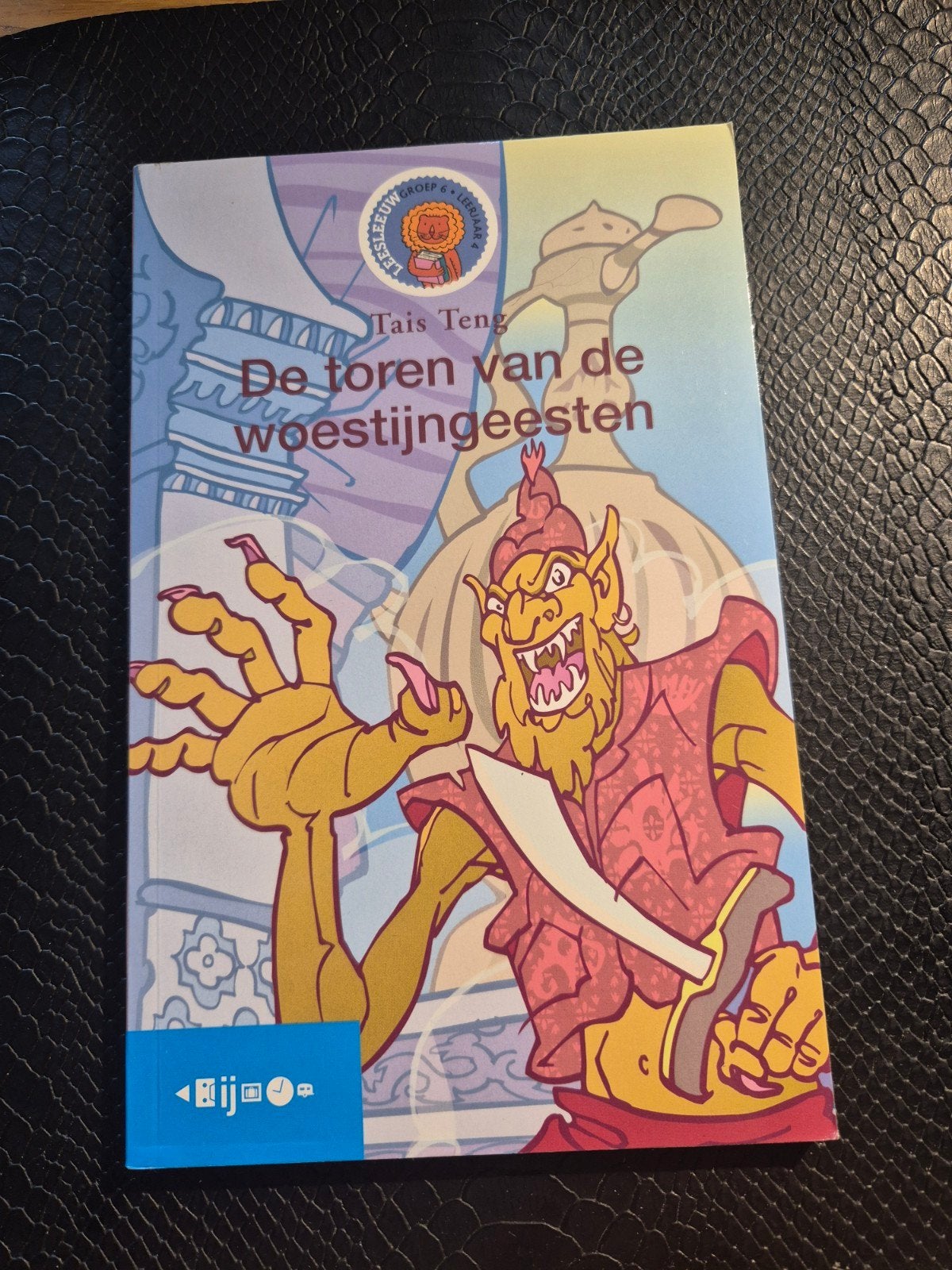 De toren van woestijngeesten, Ophalen of Verzenden, Zo goed als nieuw, Tais teng