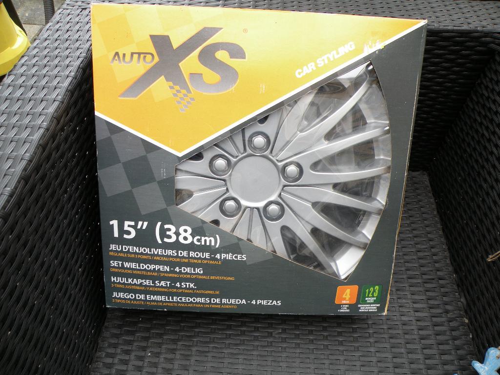 Auto XS wieldoppen nieuw in doos, Ophalen of Verzenden, Nieuw
