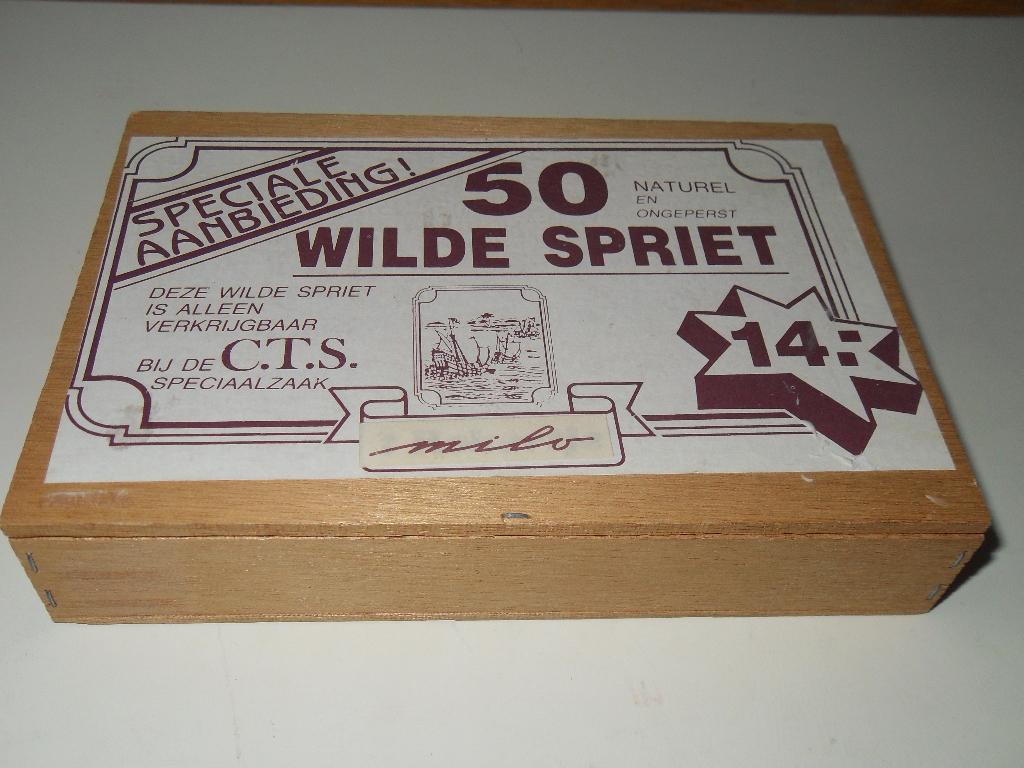 Houten sigarendoos Wilde Spriet (leeg), Verzamelen, Verzenden, Zo goed als nieuw, Tabaksdoos of Verpakking