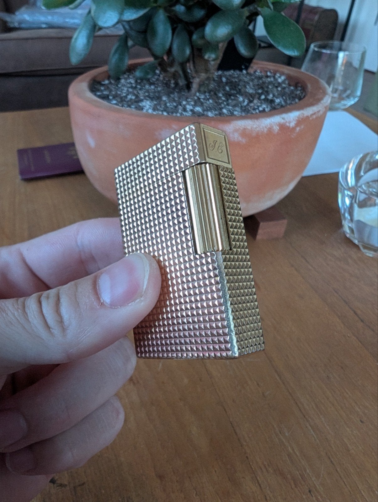 Vintage S.T. Dupont Ligne 1 (Large) – 20μ Verguld Diamond, Ophalen of Verzenden, Gebruikt, Aansteker