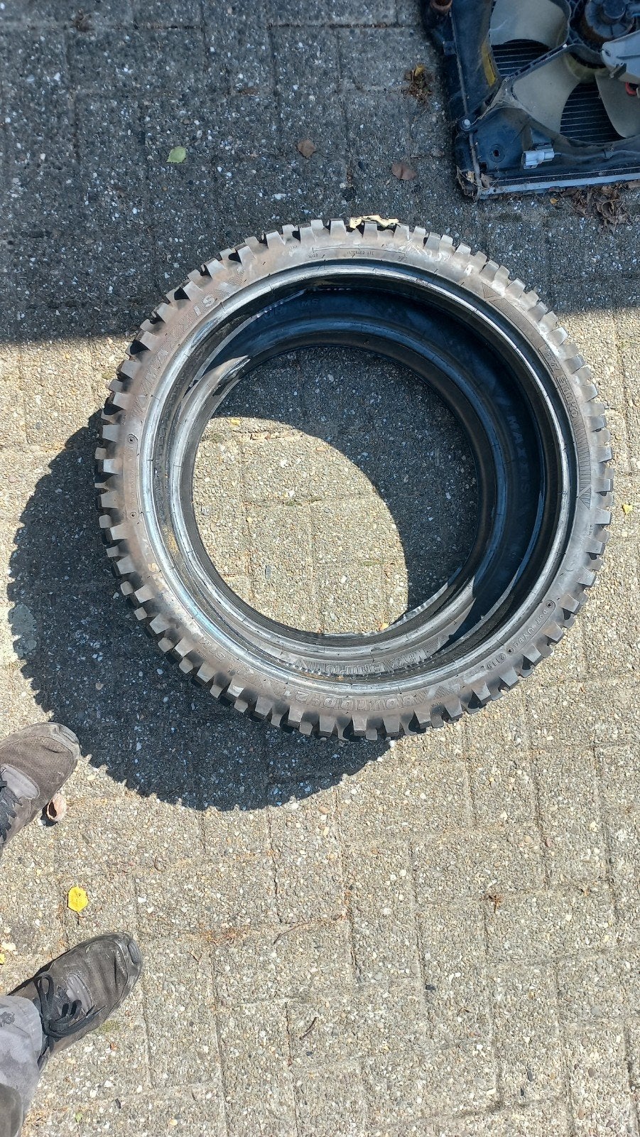 Crossbanden met ruim profiel en solide binnenbanden, Ophalen, Gebruikt