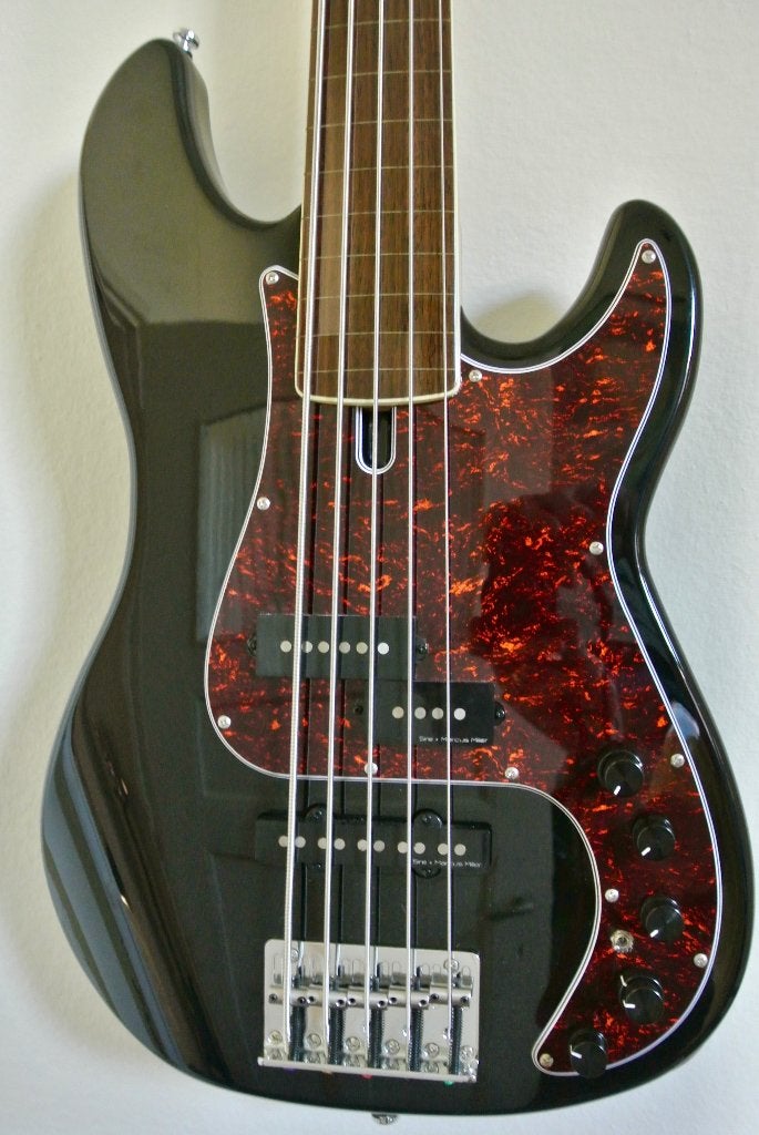 Sire Marcus Miller P7 Alder 5 Black 2nd Gen Fretless, Muziek en Instrumenten, Ophalen, Zo goed als nieuw, Elektrisch, 5-snarig
