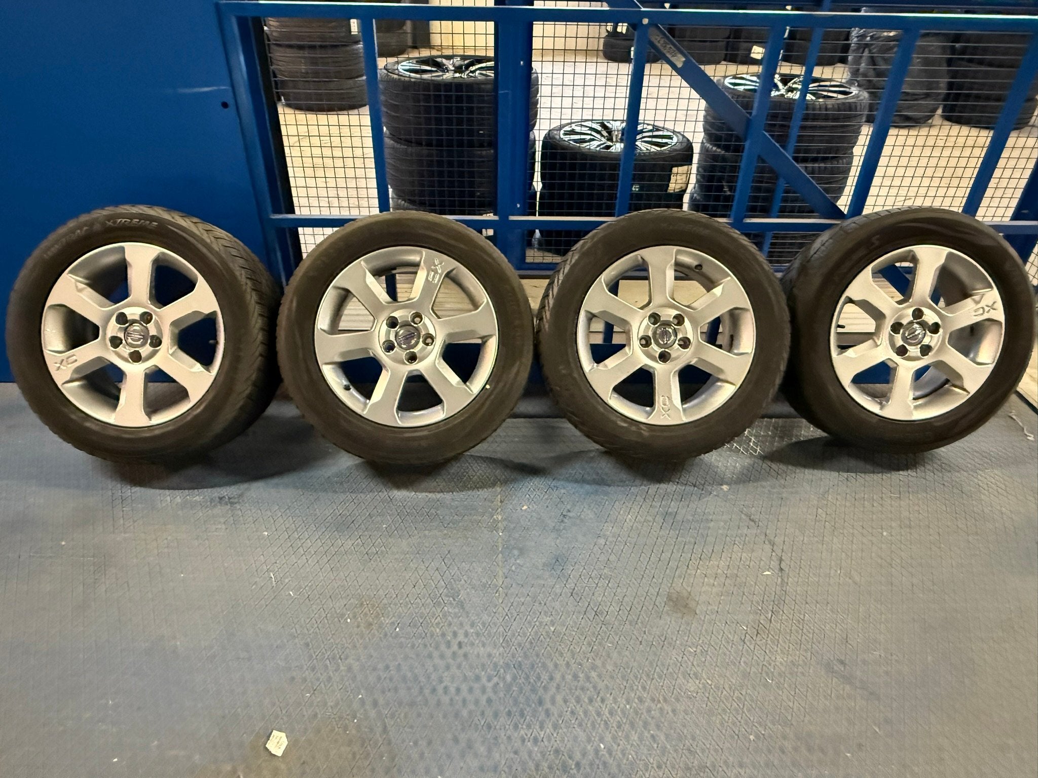 17'' Sargas - XC70 - Vredestein Wintrac - 235/55 R17, Auto-onderdelen