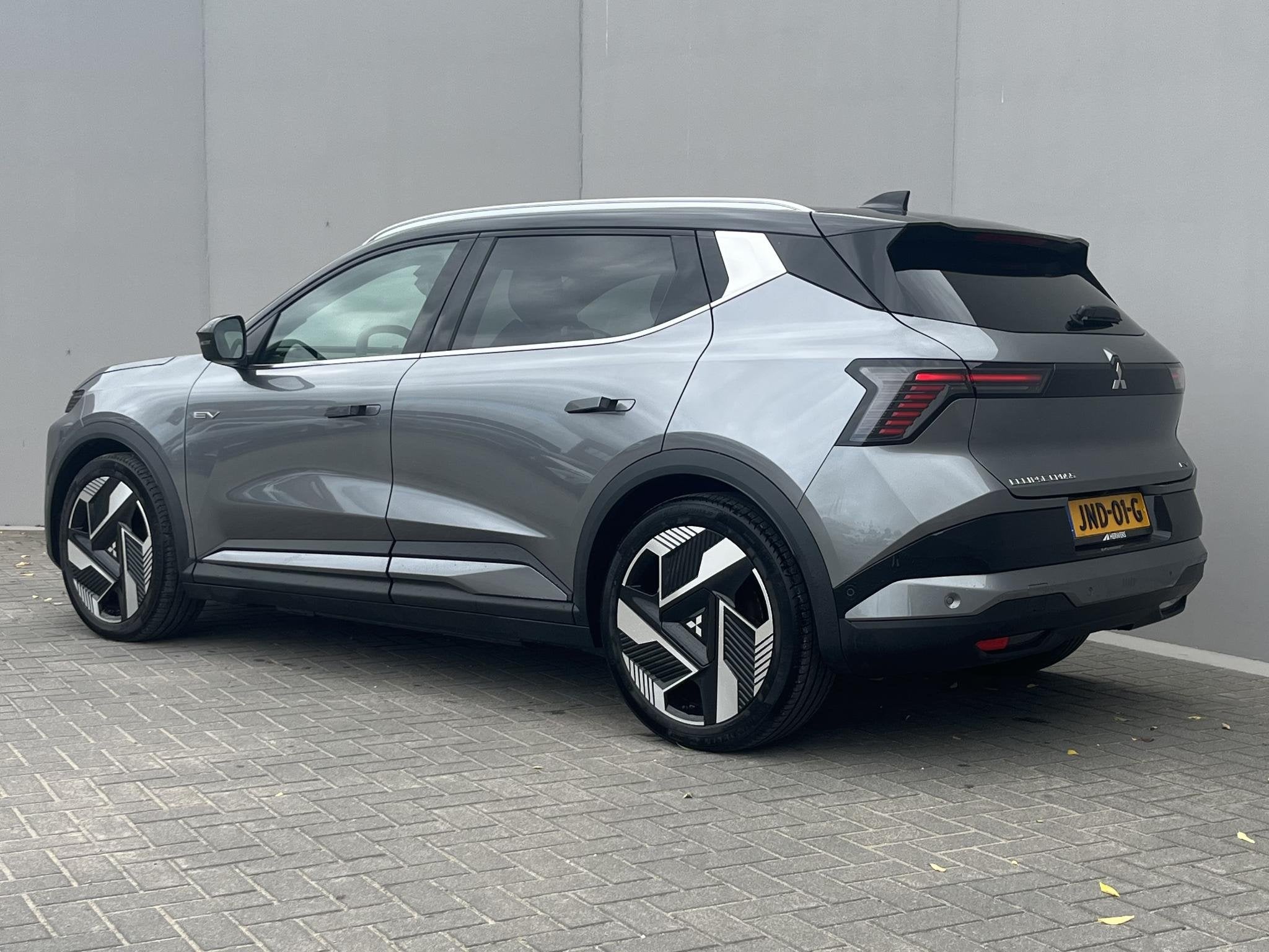 Mitsubishi Eclipse Cross Instyle 87 kWh / 100% Elektrisch /, Auto's, Automatische klimaatregeling, 1801 kg, SUV of Terreinwagen