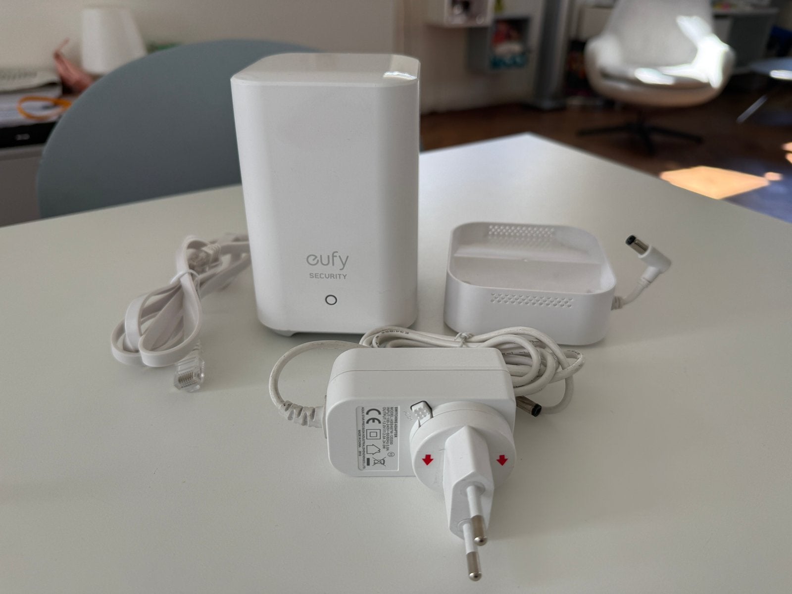 Eufy Homebase 2 met terugval accu bij stroomonderbreking, Ophalen of Verzenden, Gebruikt