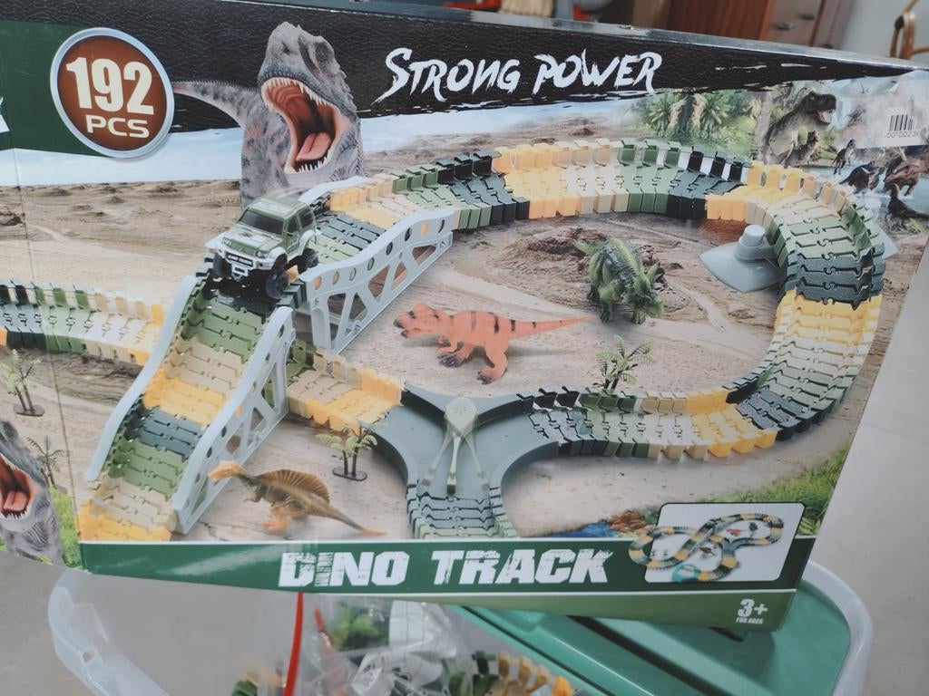 Dino Racebaan Compleet met Automatisch Rijden, Kinderen en Baby's, Speelgoed | Racebanen, Ophalen of Verzenden