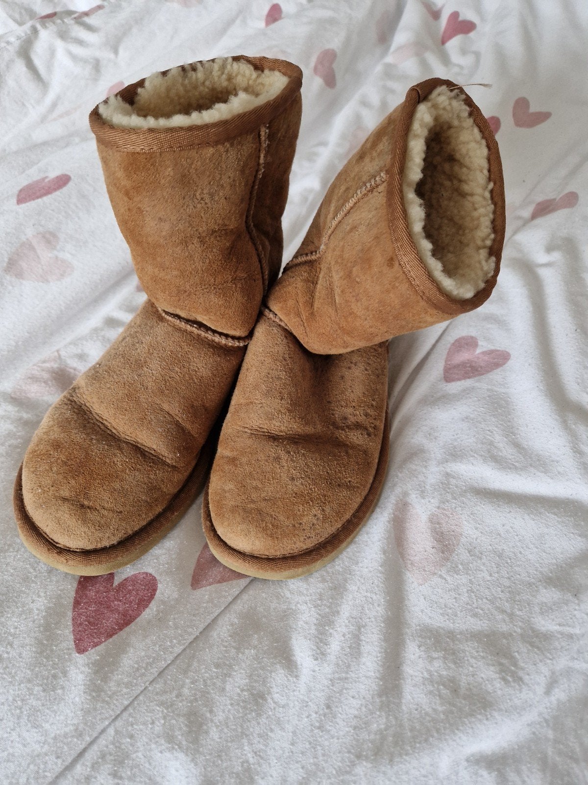 UGG Classic Short 5825 Laarzen - Maat W5 (ca. 36), UGG, Bruin, Lage of Enkellaarzen, Ophalen of Verzenden