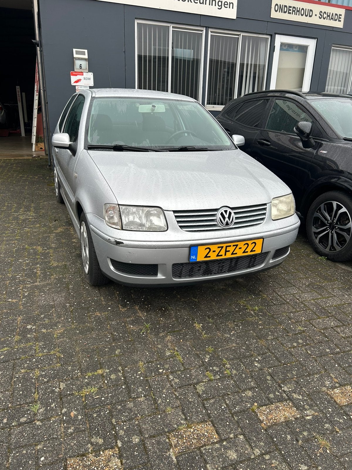 Volkswagen 2001 Grijs Polo, Voorwielaandrijving, 74 pk, 918 kg, Bedrijf