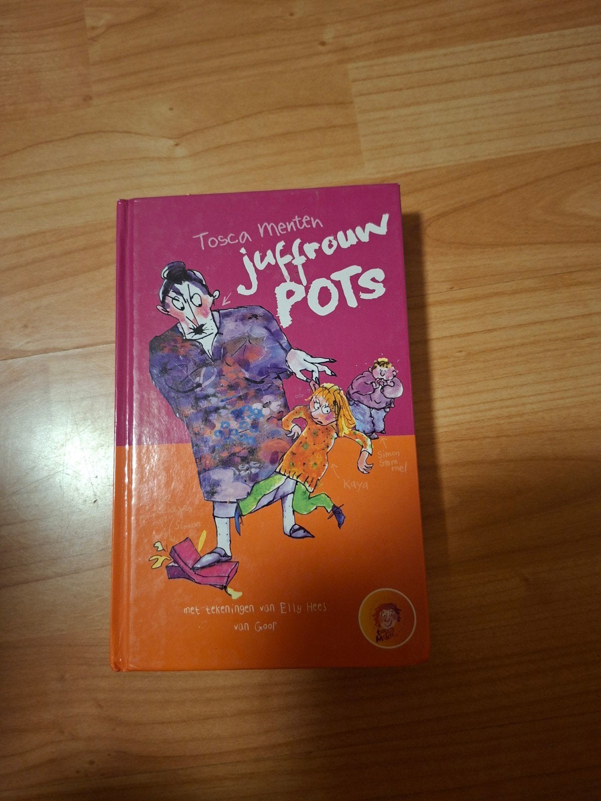 Juffrouw Pots - Tosca Menten (Kinderboek), Ophalen of Verzenden, Gelezen, Tosca Menten, Fictie algemeen