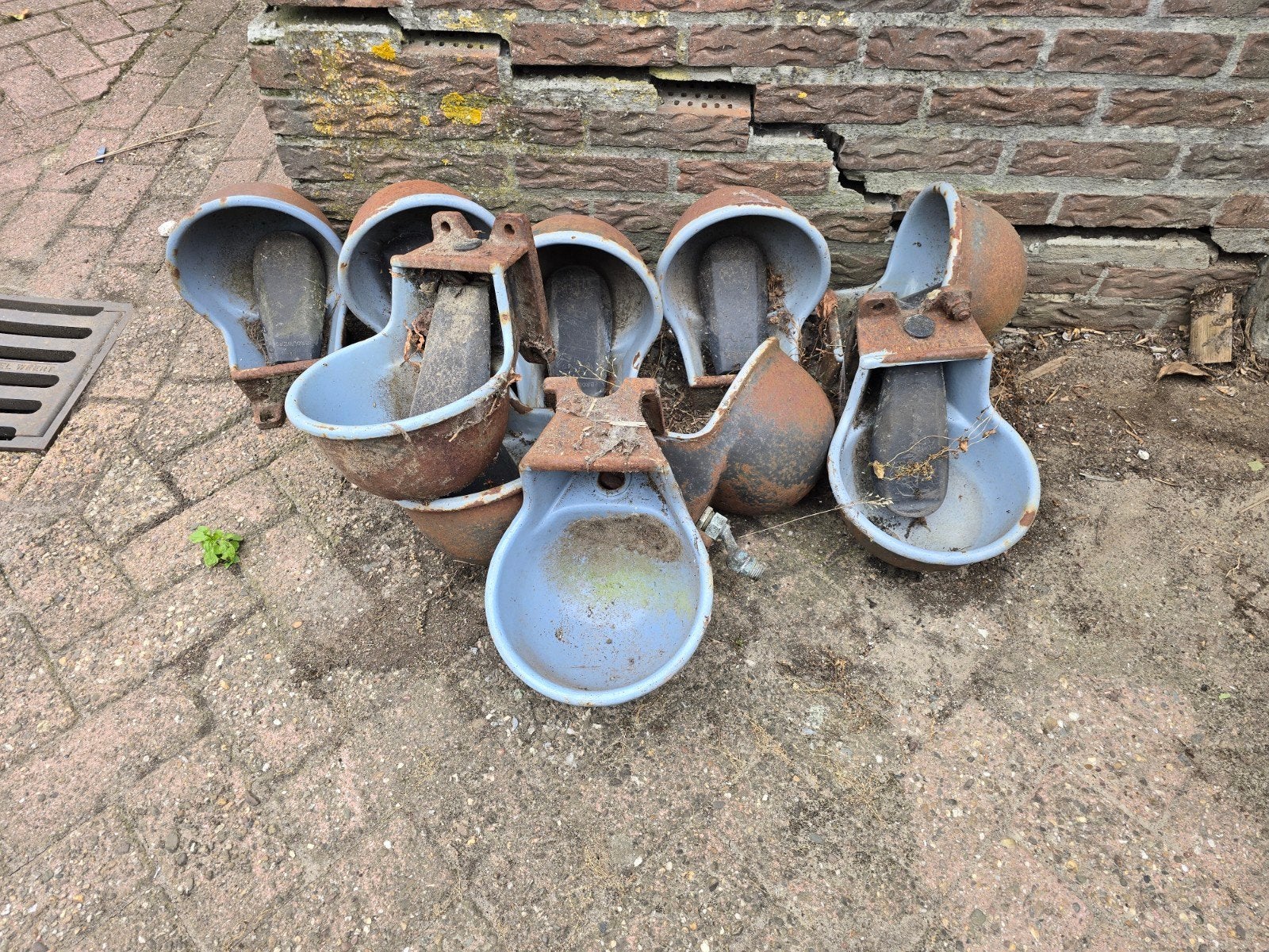 10x Brouwers drinkbakken voor vee, Ophalen, Gebruikt