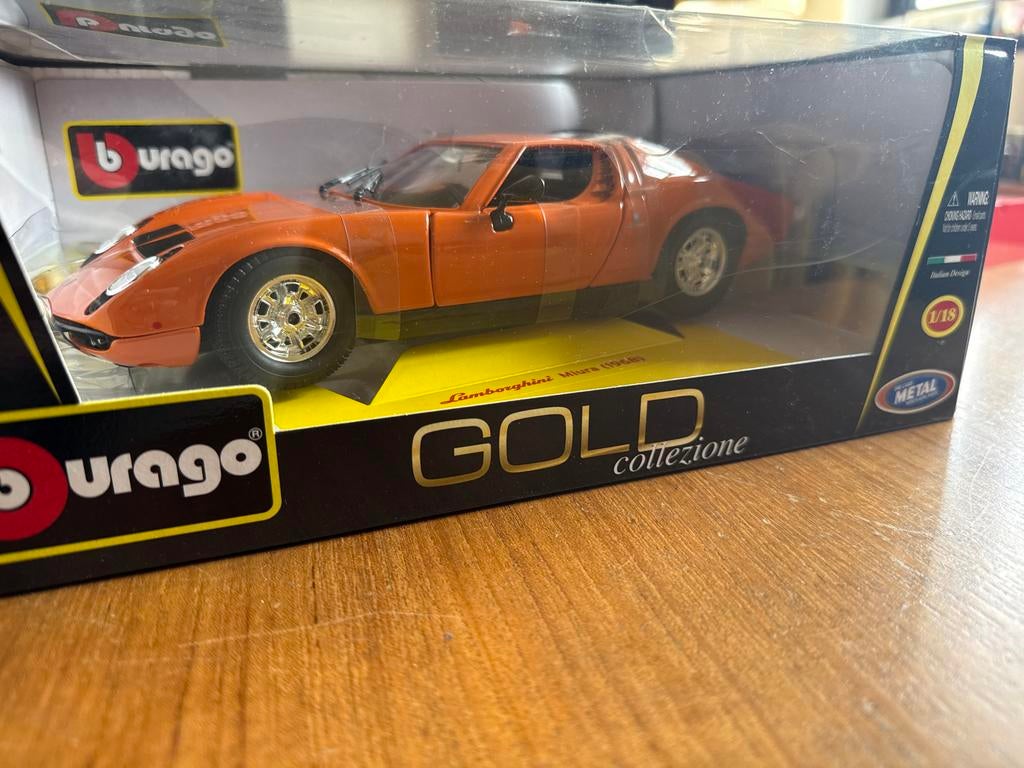 Burago Lamborghini Miura (1968) Gold Collezione 1:18, Hobby en Vrije tijd, Modelauto's | 1:18, Ophalen of Verzenden, Zo goed als nieuw