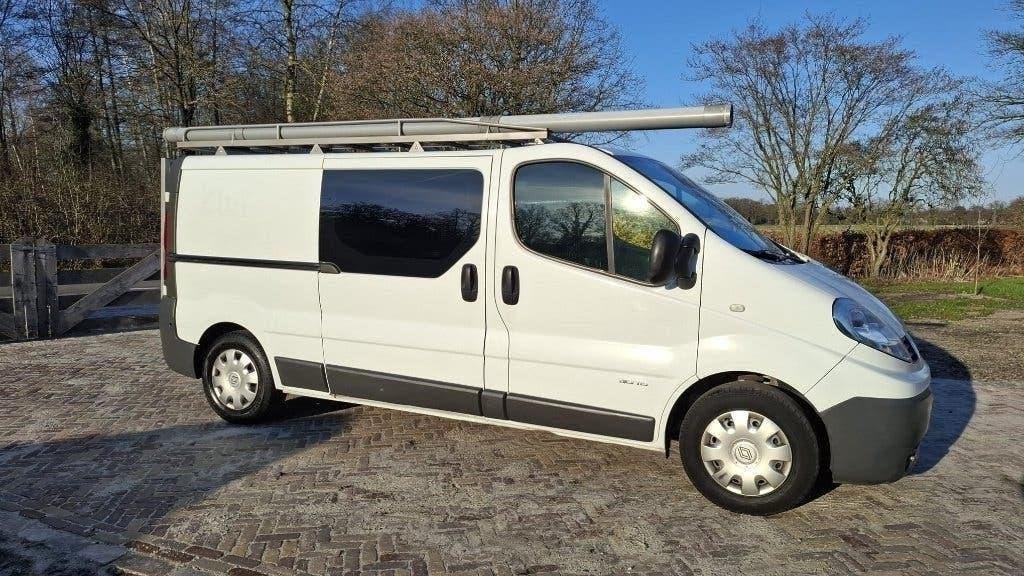 Renault Trafic 2.0 L2 2014 standkachel 230V-omvormer airco, Auto's, Voorwielaandrijving, Euro 5, Stof, 1995 cc
