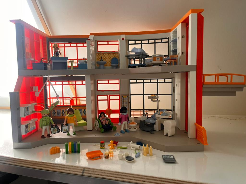 Playmobil Ziekenhuis met inrichting en figuren, Ophalen, Gebruikt, Complete set