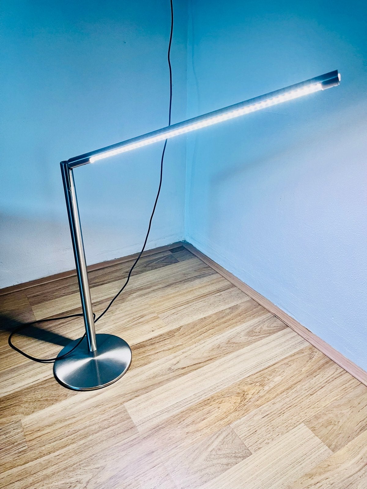Moderne LED bureaulamp, Huis en Inrichting, Lampen | Tafellampen, Ophalen, Bureaulamp, Overige fittingen, Zo goed als nieuw