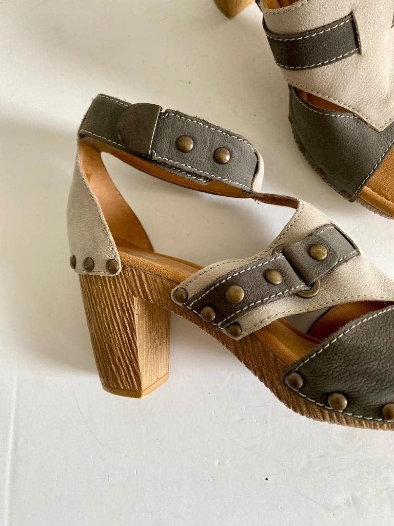 K95 Gabor mt 40 leren open schoenen hak sandalen pumps leer, Gabor, Zo goed als nieuw, Grijs, Sandalen of Muiltjes