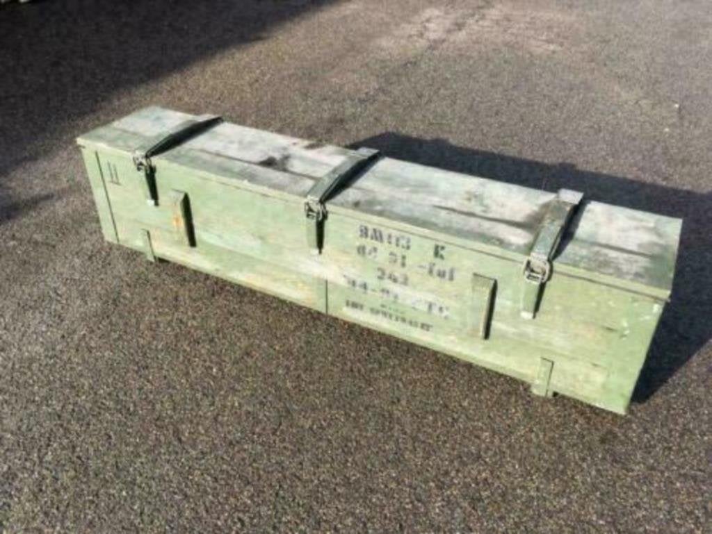 Zeer grote militaire legerkisten als TV meubel / kast, Ophalen of Verzenden, Gebruikt, Minder dan 50 cm