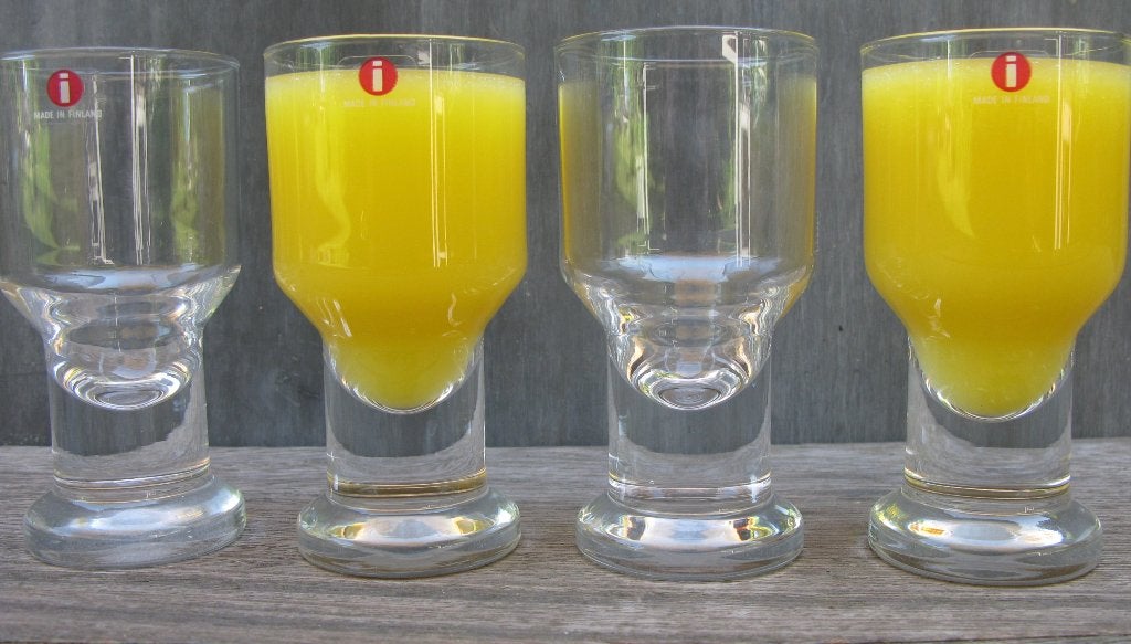 4x IITALA FINLAND GLAS OP VOET, Glas of Glazen, Ophalen of Verzenden, Modern, Glas