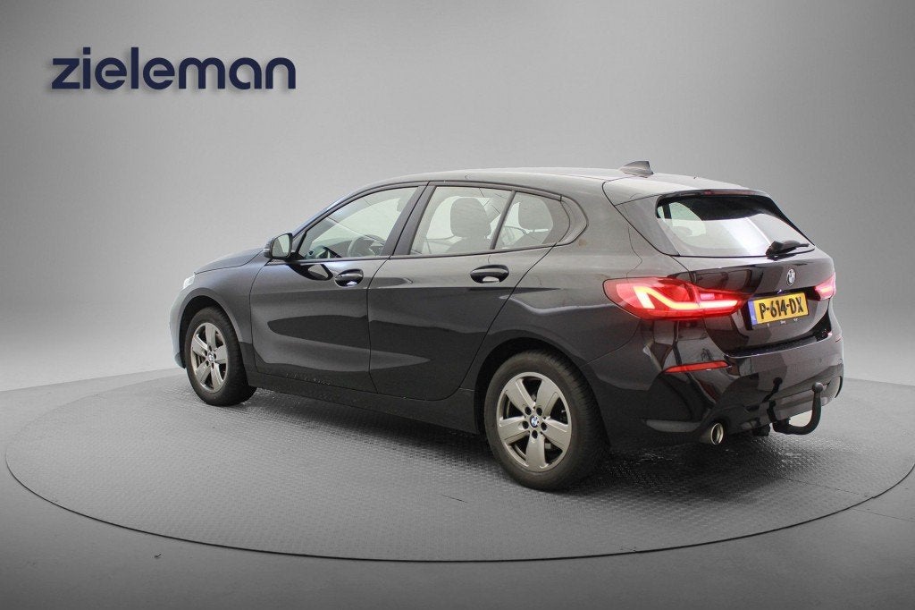 Bmw 1-SERIE 118d Business Edition Automaat - Digitaal Cockpi, Auto's, BMW, Gebruikt, Zwart, Bedrijf, Diesel