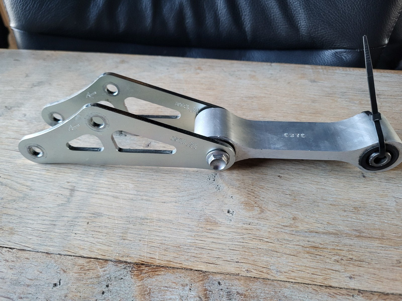 Verlagingset achterbrug Kawasaki Z900!, Motoren, Onderdelen | Kawasaki, Ophalen of Verzenden