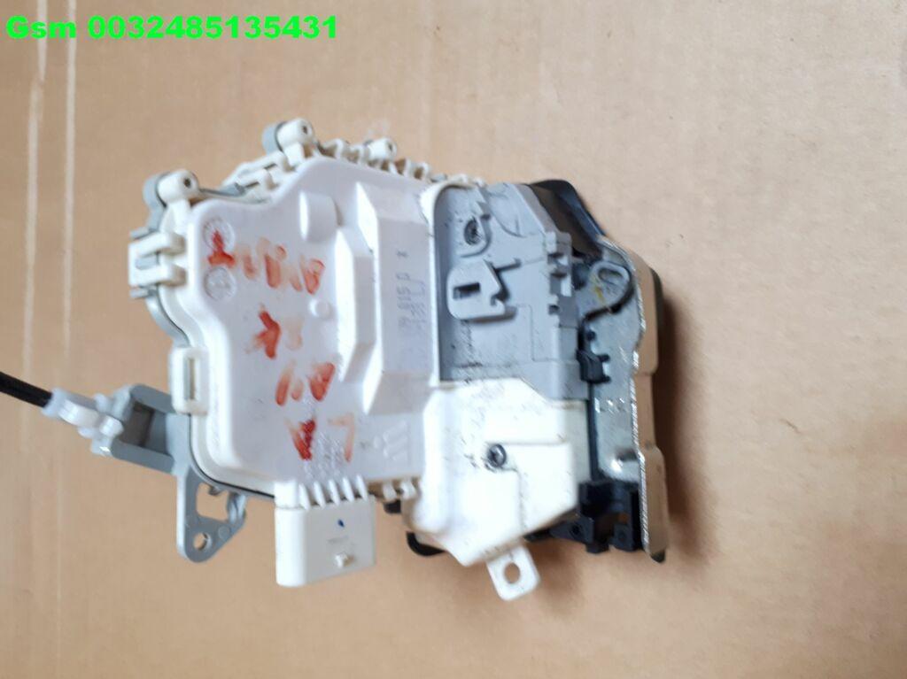8k0839015d q5 deurslot a4 portierslot a5 a6 a7 = 2007-2017, Gebruikt, AUDI AG, Auto-Union-Strasse 1
85045  Ingolstadt, DE, Kundenbetreuung@audi.de
