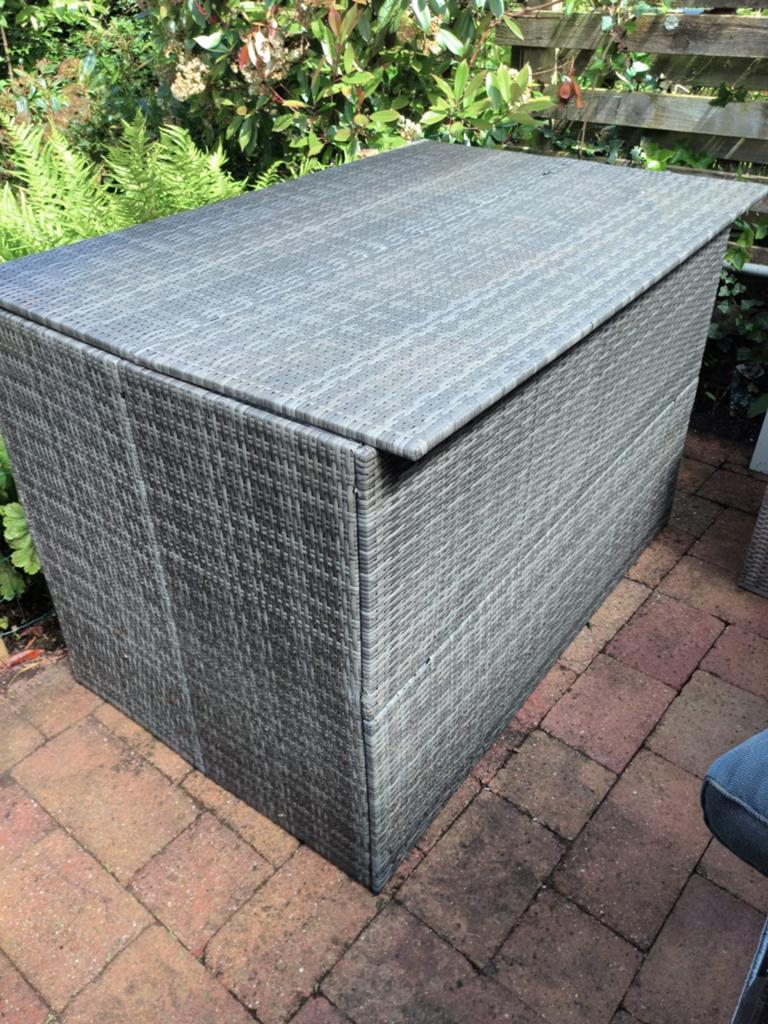Grote opbergbox, ideaal voor buiten, Tuin en Terras, Ophalen, Gebruikt, Kunststof, Overige typen