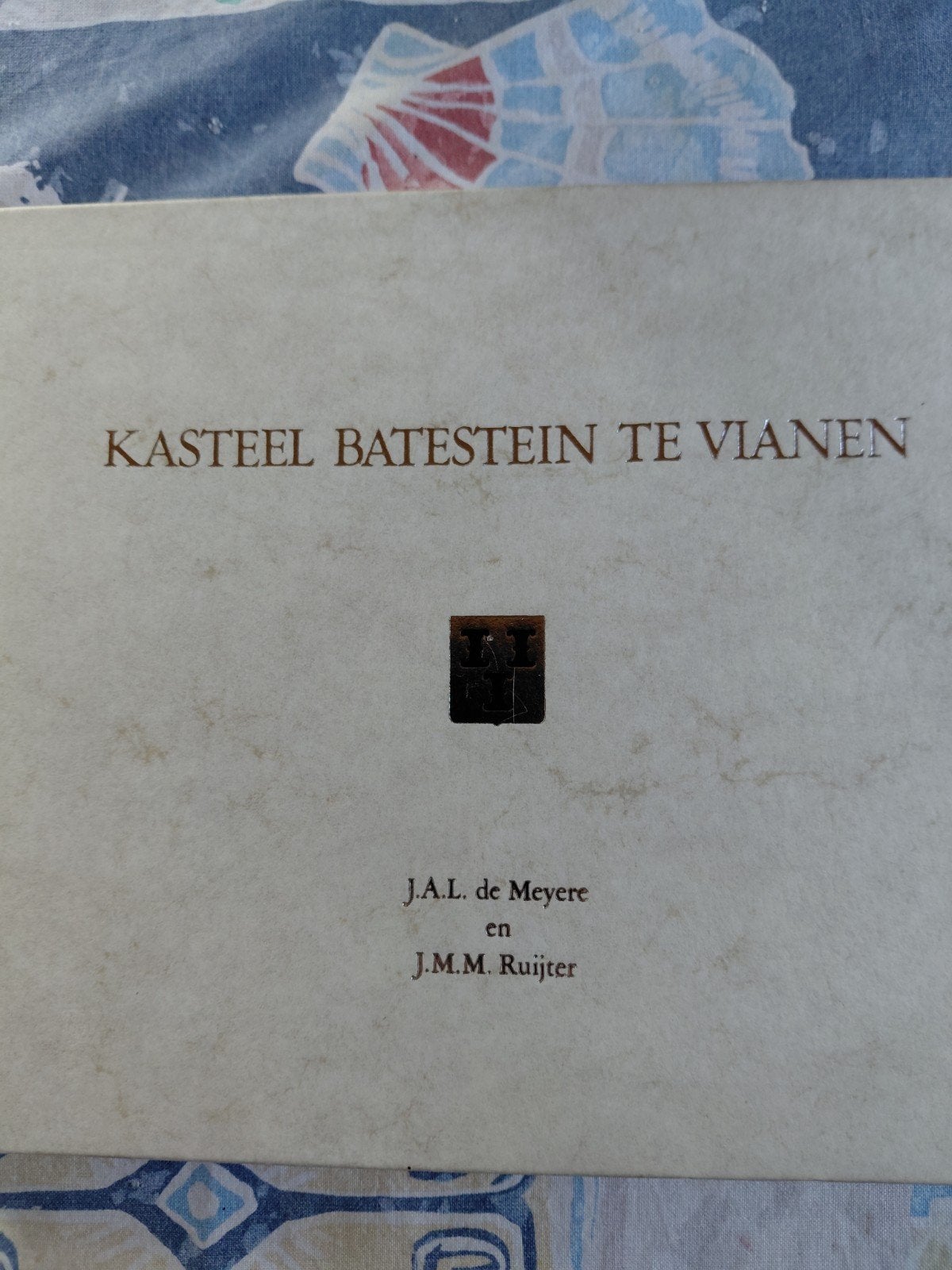 Kasteel Batestein te Vianen - J.A.L. de Meyere, Ophalen of Verzenden, 20e eeuw of later, Zo goed als nieuw, J.A.L. de Meyere en J.M.M. Ruijter