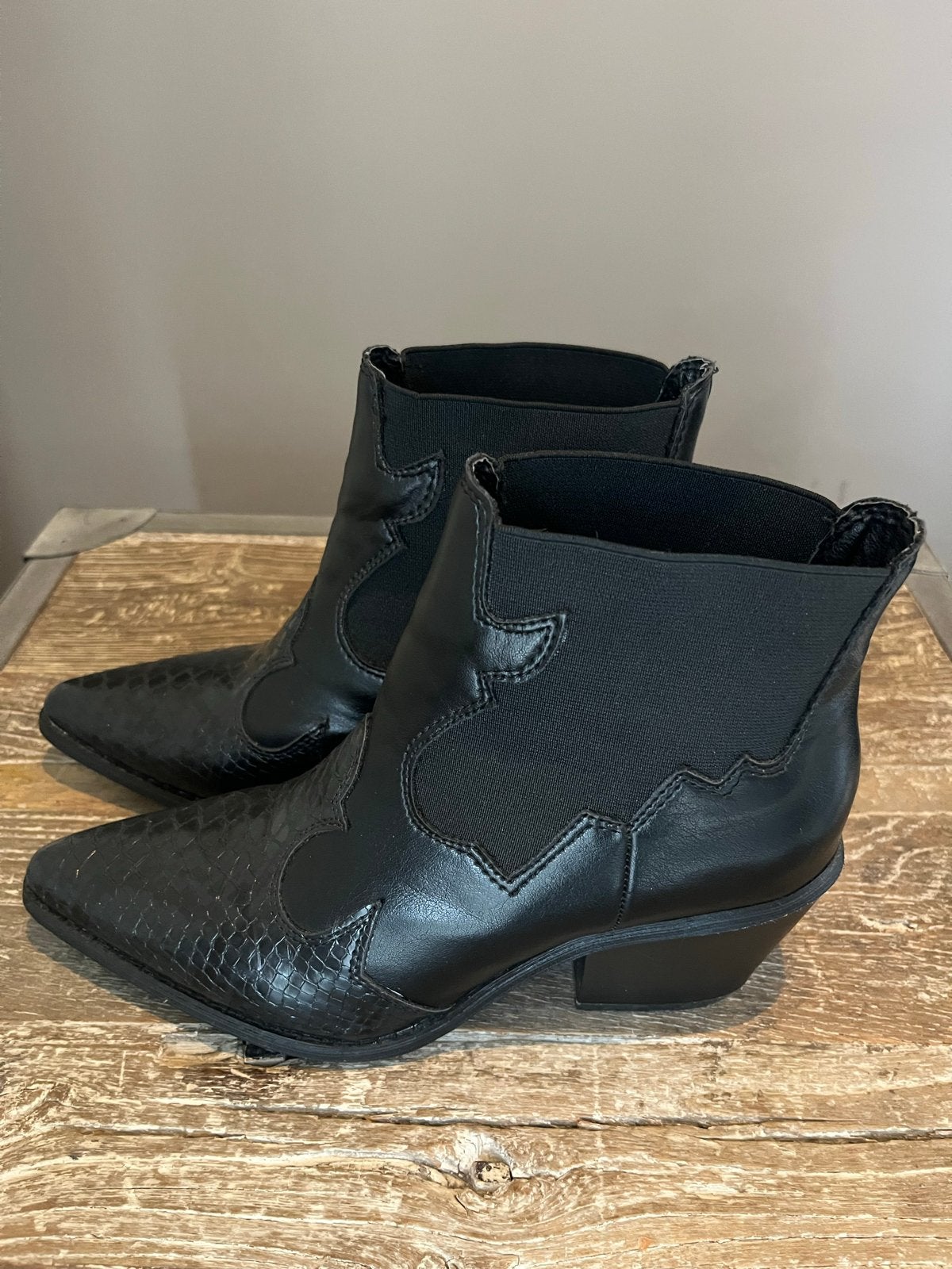 Zwarte cowboylaarzen met slangenprint, Zwart, Lage of Enkellaarzen, Ophalen of Verzenden, Zo goed als nieuw