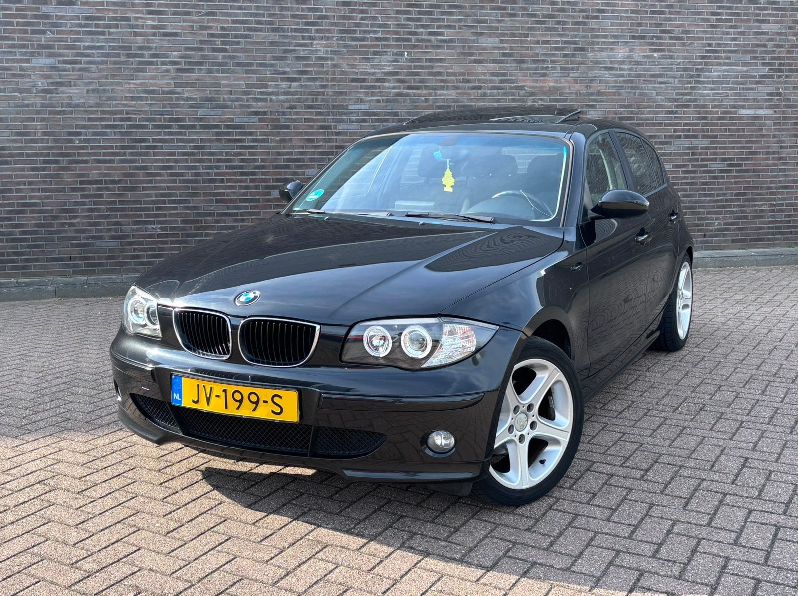 BMW 1-Serie 116i Airco Clima Schuifdak Stoelverwarm Export!, 1596 cc, 635 kg, Zwart, 1180 kg