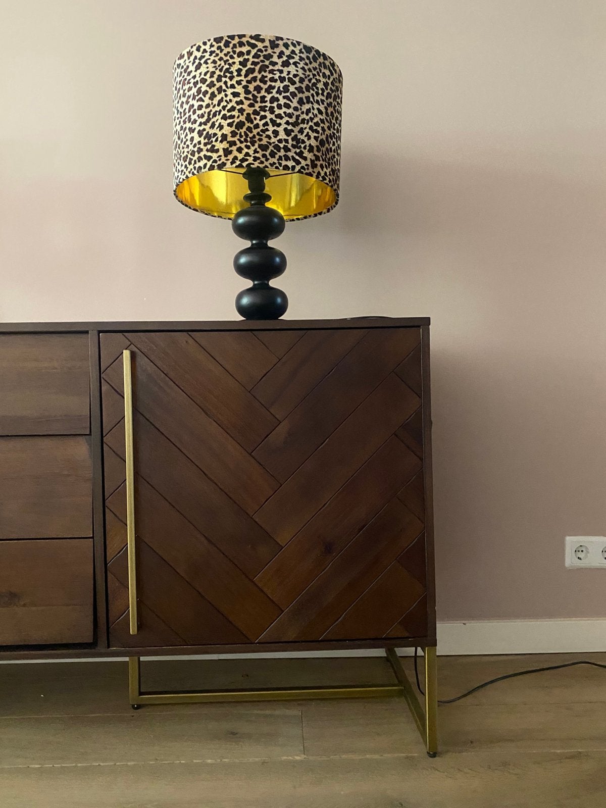 Foto 4 van Dressoir van Dutchbone met vintage twist