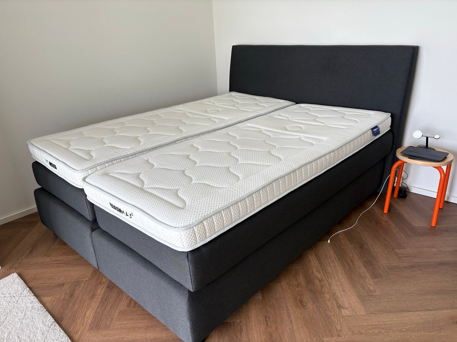 Zo goed als nieuw tweepersoonsbed met Aeromax matrassen, Huis en Inrichting, Slaapkamer | Bedden, Ophalen, Tweepersoons, Zo goed als nieuw