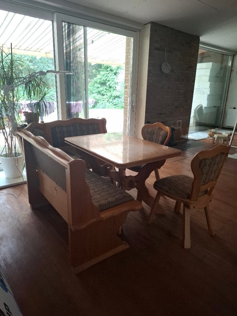 Alpine interior seating area, Ophalen