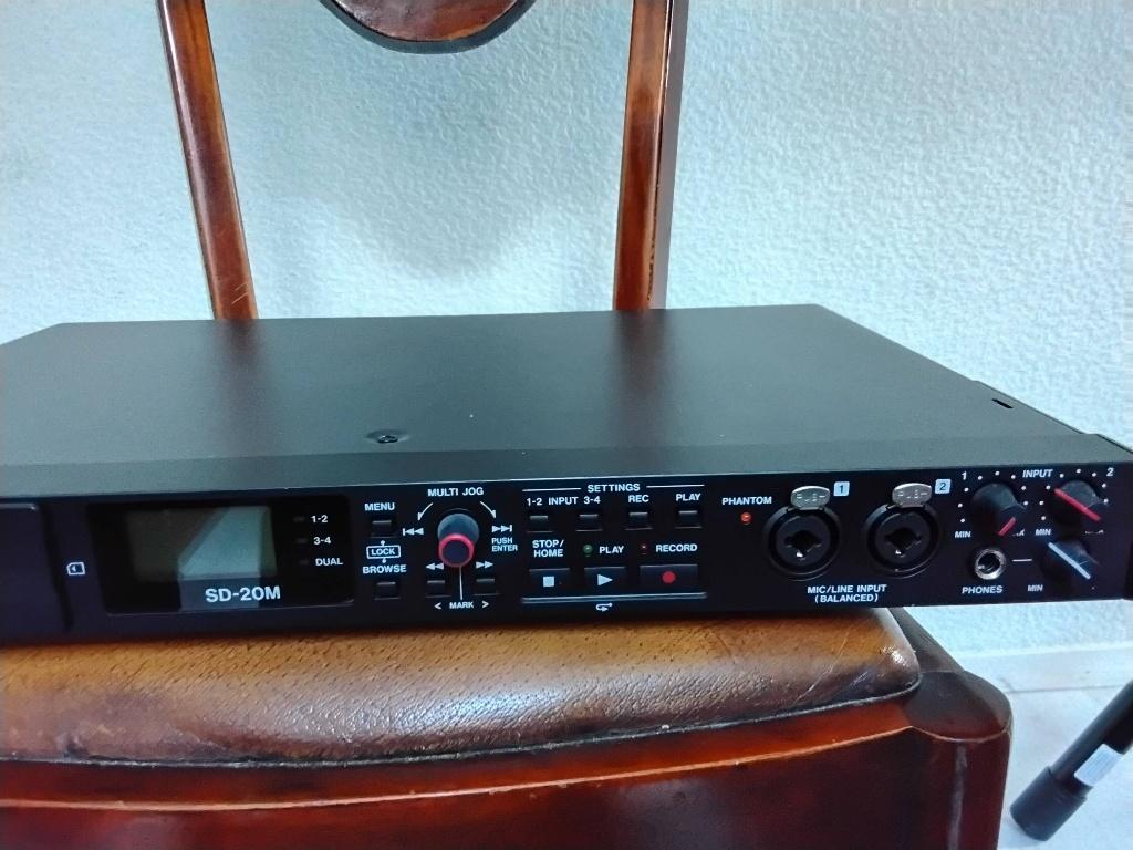 Tascam digitale recorder SD 20M, Ophalen, Zo goed als nieuw, Minder dan 5 kanalen, Microfooningang