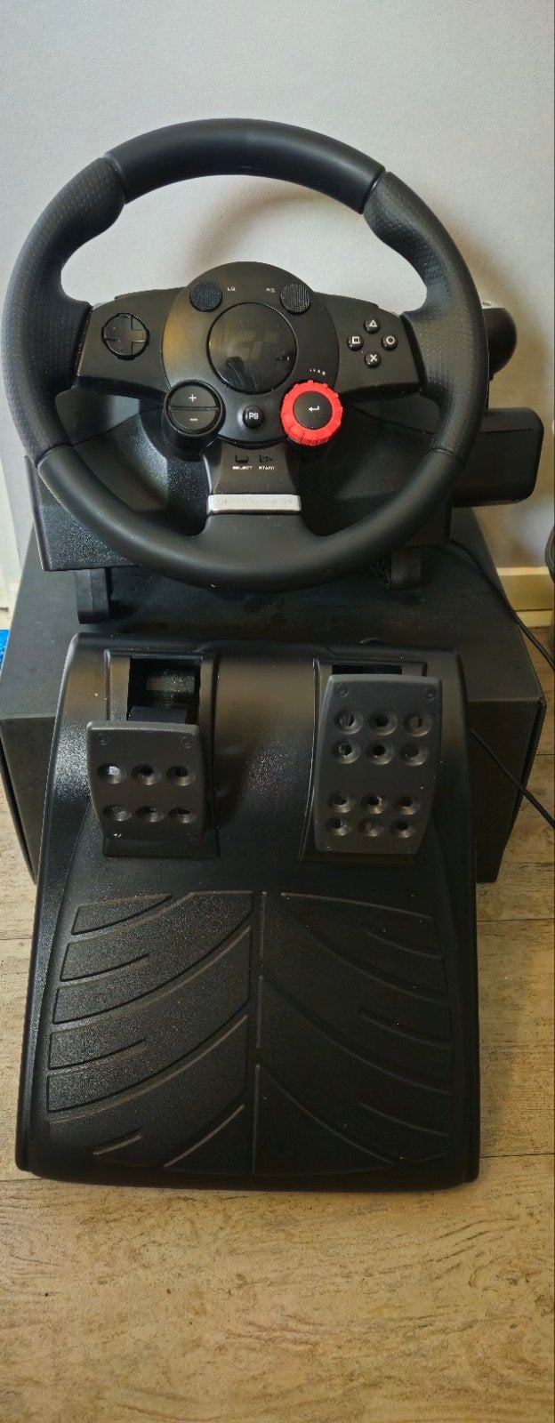 Logitech racestuur met pedalen en shifter, Spelcomputers en Games, Ophalen, Racestuur, Gebruikt, Force feedback