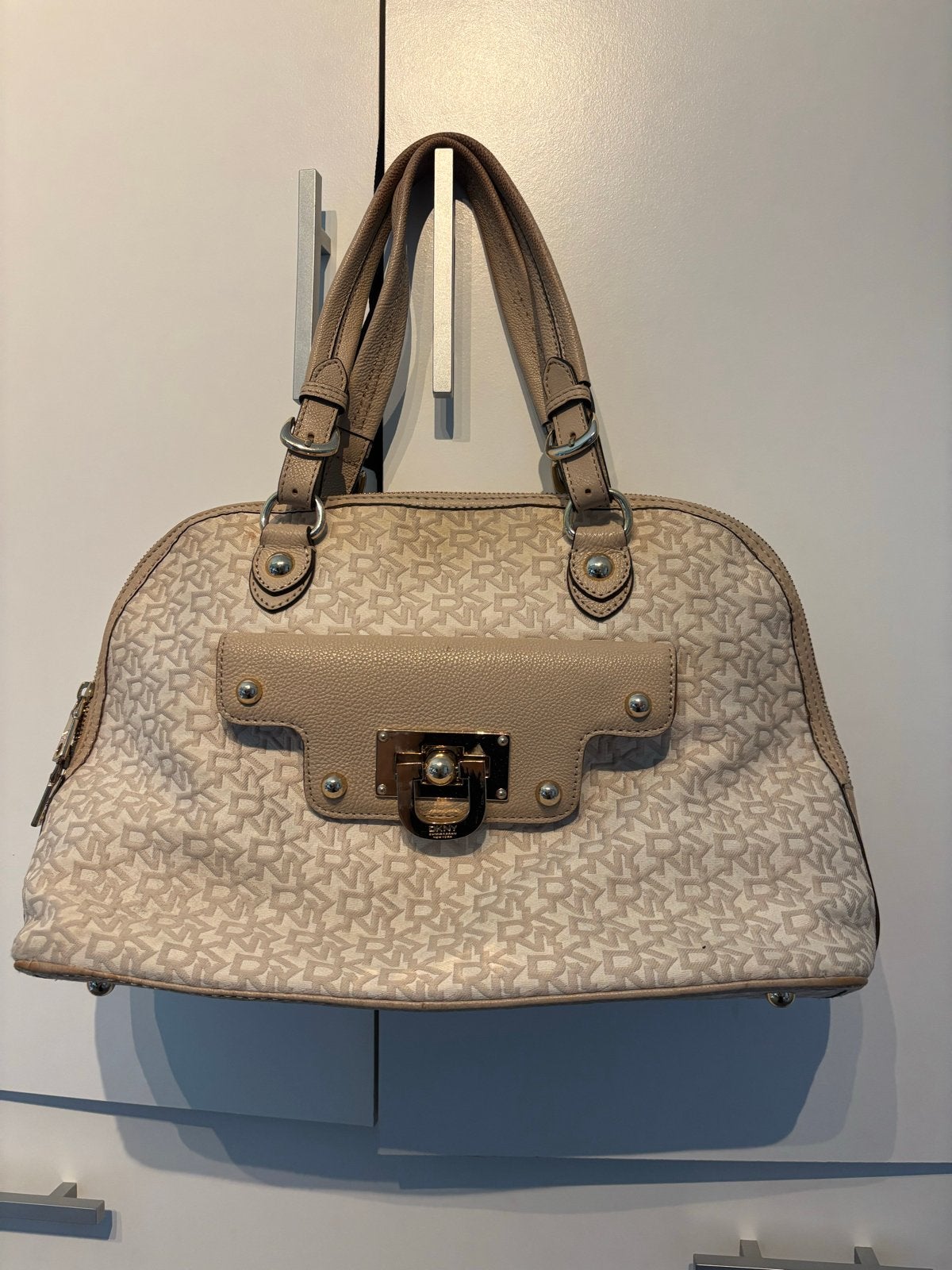 DKNY tas, Ophalen of Verzenden, Gebruikt, Beige, Handtas