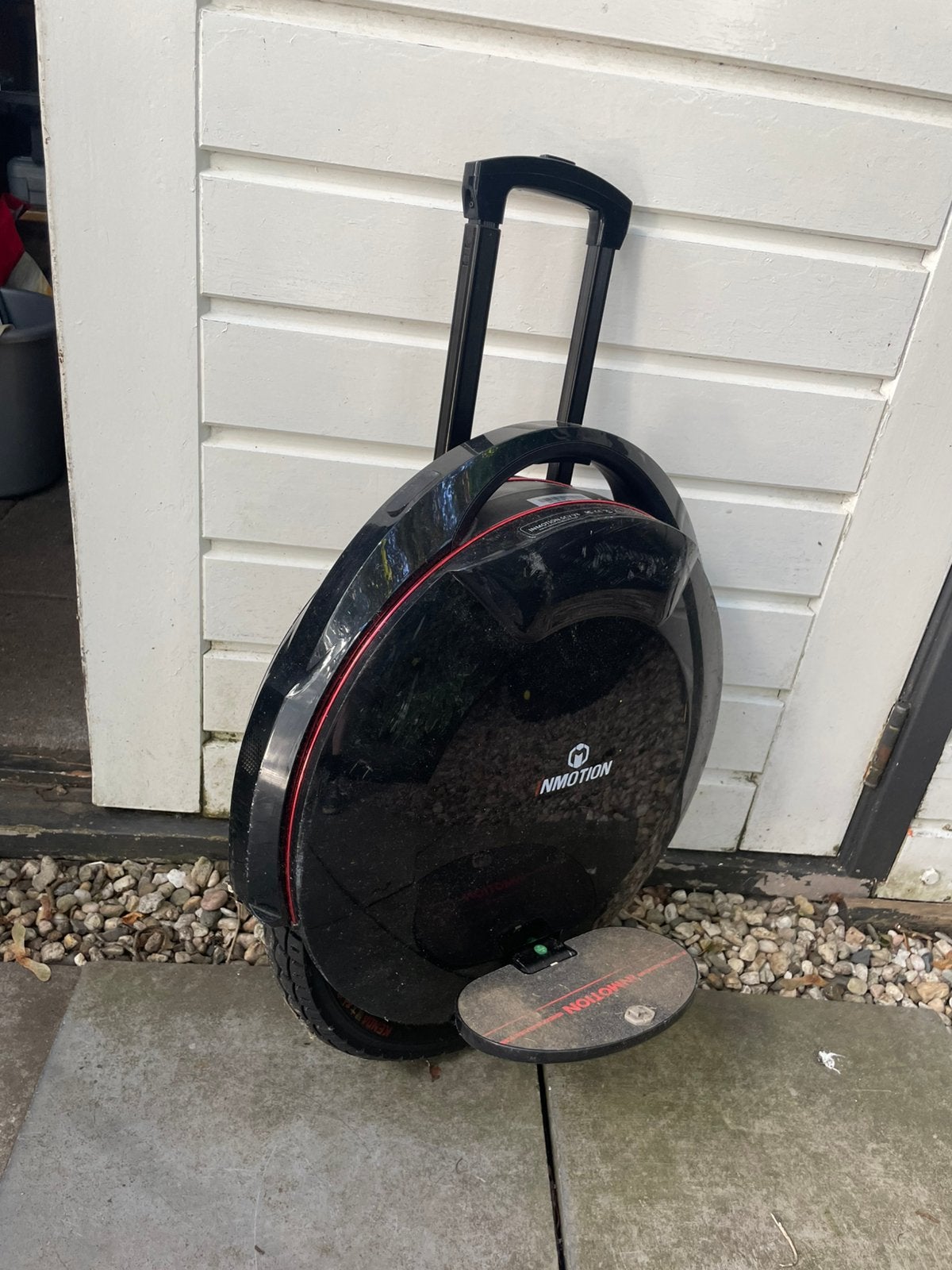 Inmotion Monowheel met uittrekbare beugel, Ophalen, Zo goed als nieuw, Elektrische step (E-scooter)