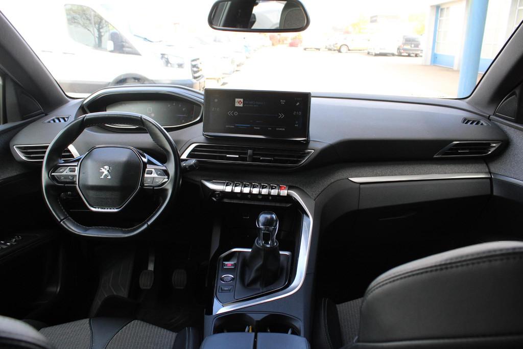 Peugeot 3008 1.2 PureTech Allure Pack Business | Trekhaak |, Voorwielaandrijving, Gebruikt, 1199 cc, Leder en Stof
