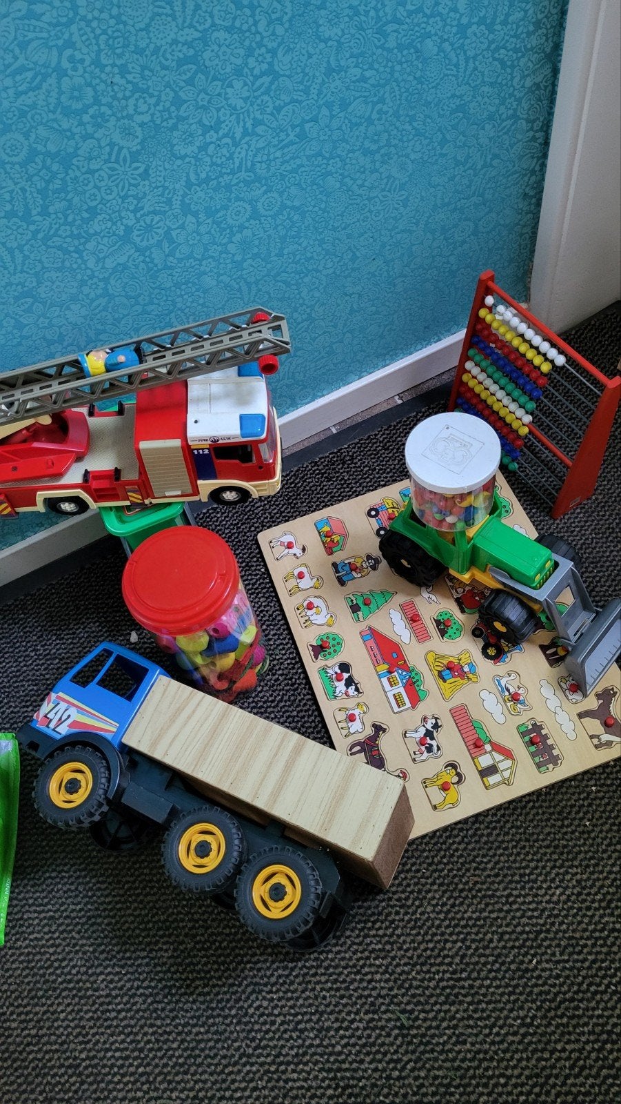 Speelgoed: brandweerwagen, vrachtwagen, puzzel, tel, Ophalen, Gebruikt, Jongen of Meisje