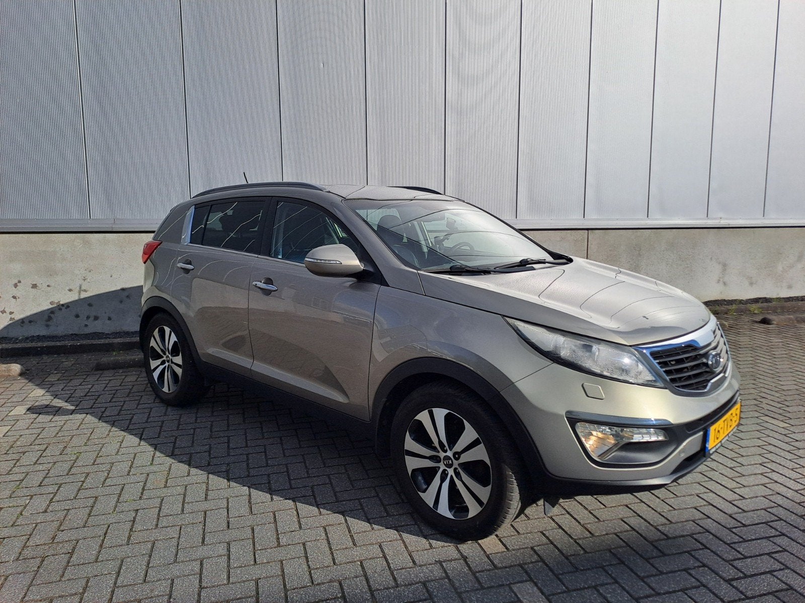 Kia Sportage 2.0 x-ecutive plus pack, 1998 cc, Zwart, 4 cilinders, 163 pk