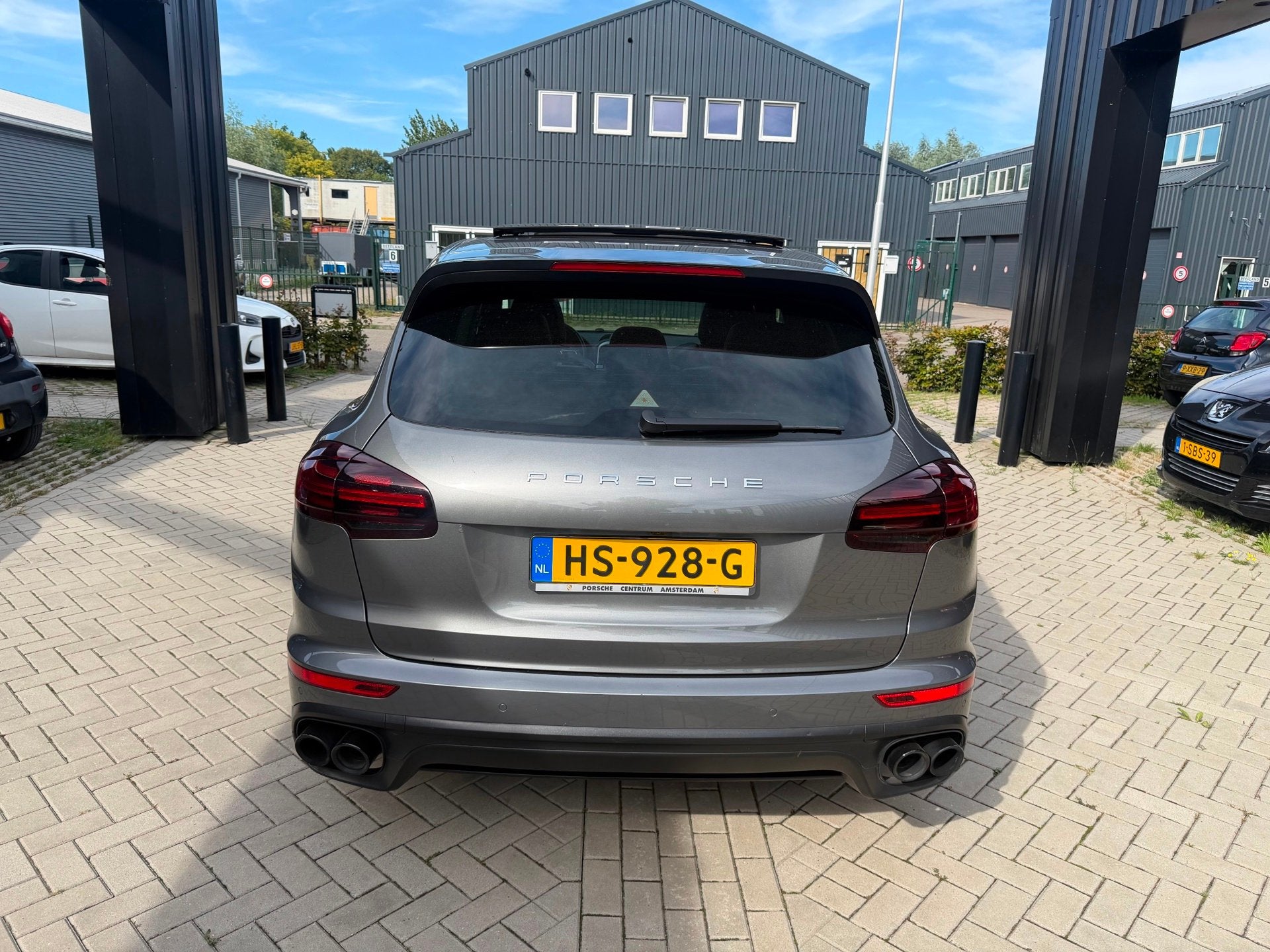 Porsche Cayenne 3.0 S E-Hybrid Pano Mem NL Auto NAP, Auto's, Cayenne, Gebruikt, 2995 cc, 2325 kg