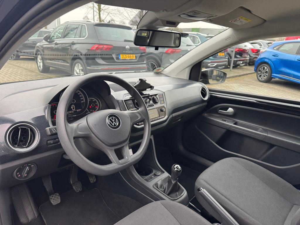 Volkswagen up! 1.0 airco, stoelverw, elek ramen (bj 2021), Voorwielaandrijving, Stof, Gebruikt, 4 stoelen