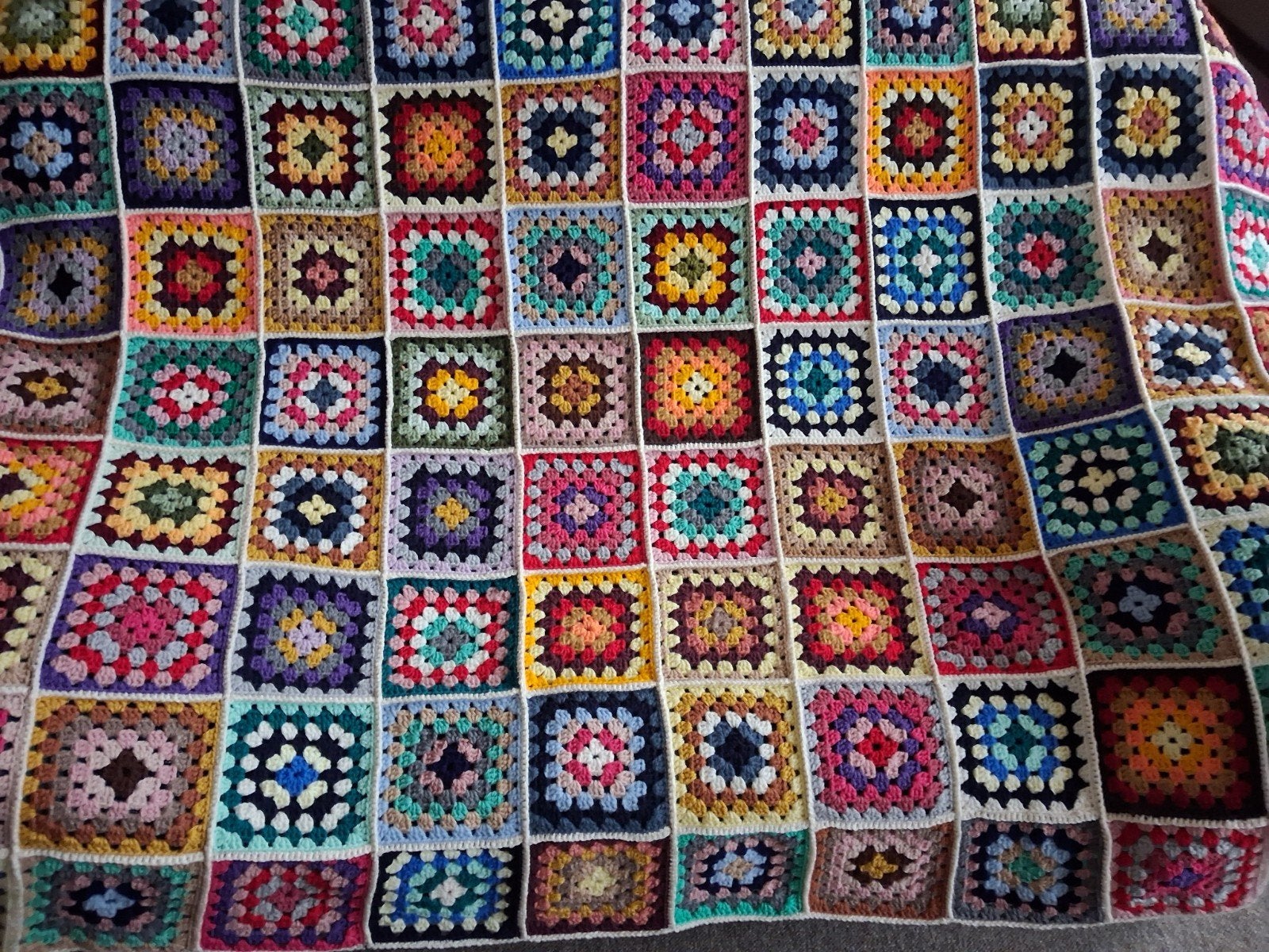 Granny square deken / bankdeken / sprei, Woondeken, Acryl, 200 cm, Nieuw