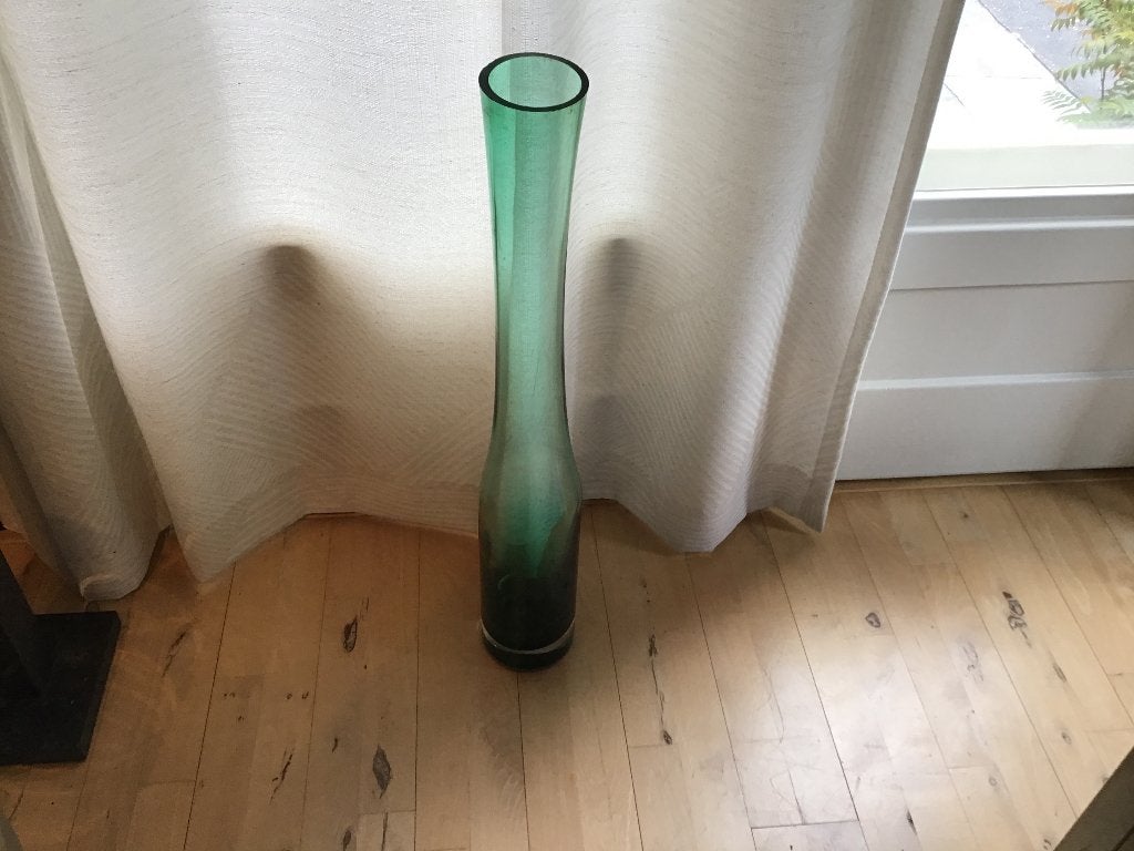 Hoge groene glazen vaas, Huis en Inrichting, Woonaccessoires | Vazen, Ophalen, Gebruikt, Glas, Groen