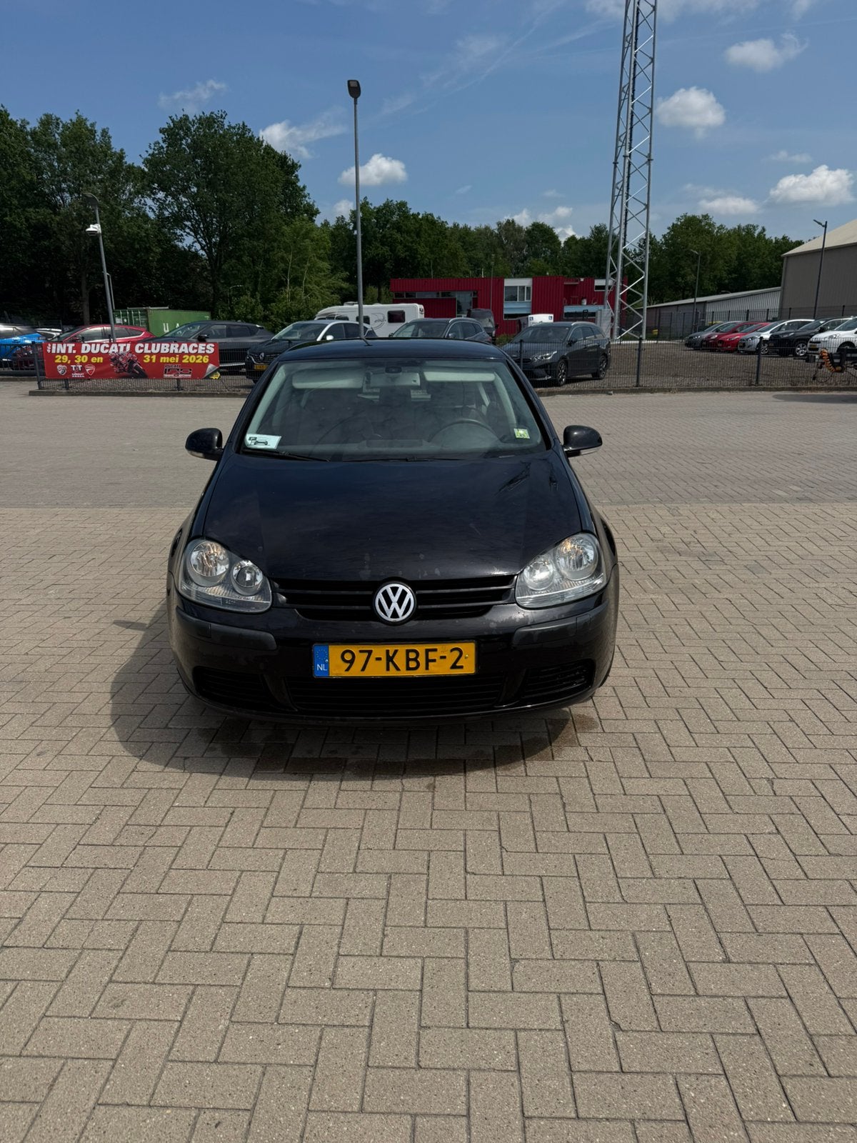 Volkswagen 2004 Zwart, 1195 kg, 4 cilinders, 620 kg, Zwart