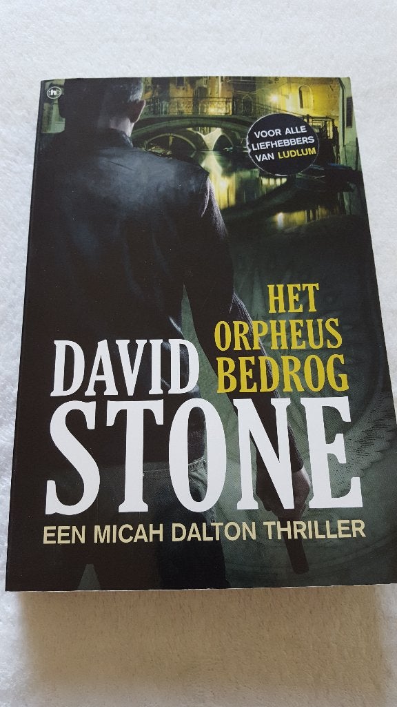 Het Orpheusbedrog - David Stone, Ophalen of Verzenden, Zo goed als nieuw, David Stone
