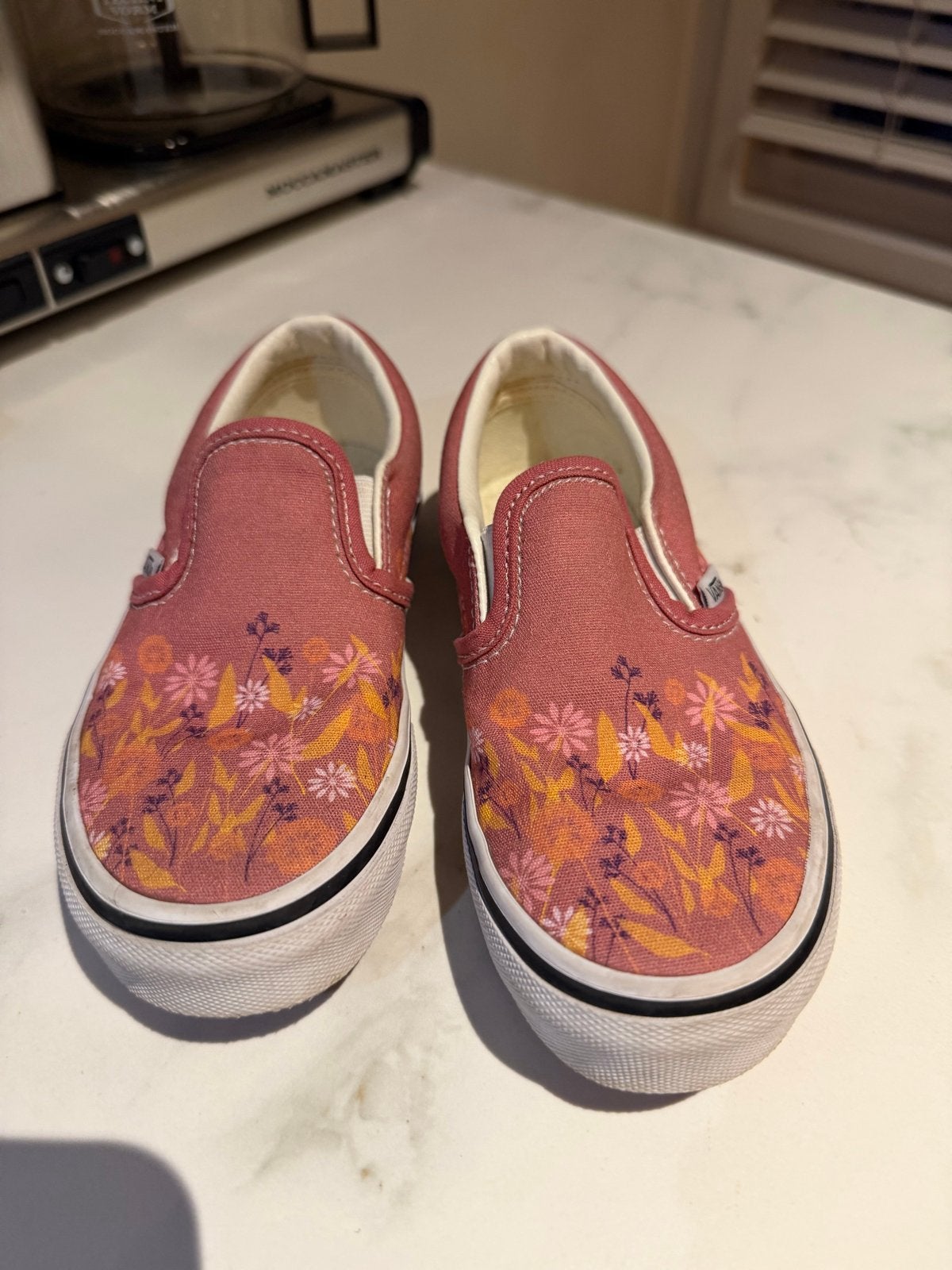 Vans slip-on schoenen met bloemenprint, Gebruikt, Meisje, Schoenen, Ophalen of Verzenden