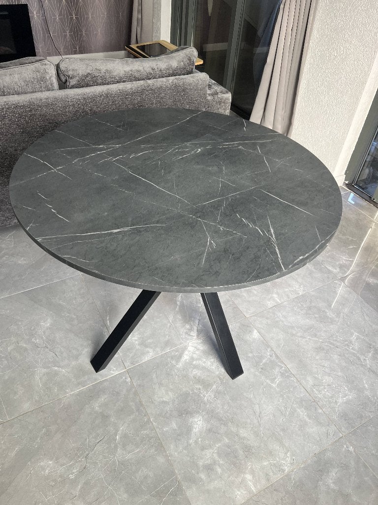 Ronde eettafel met marmerlook en zwart metalen onderstel, Ophalen, Modern, Industrieel, Luxe, Gebruikt, Rond