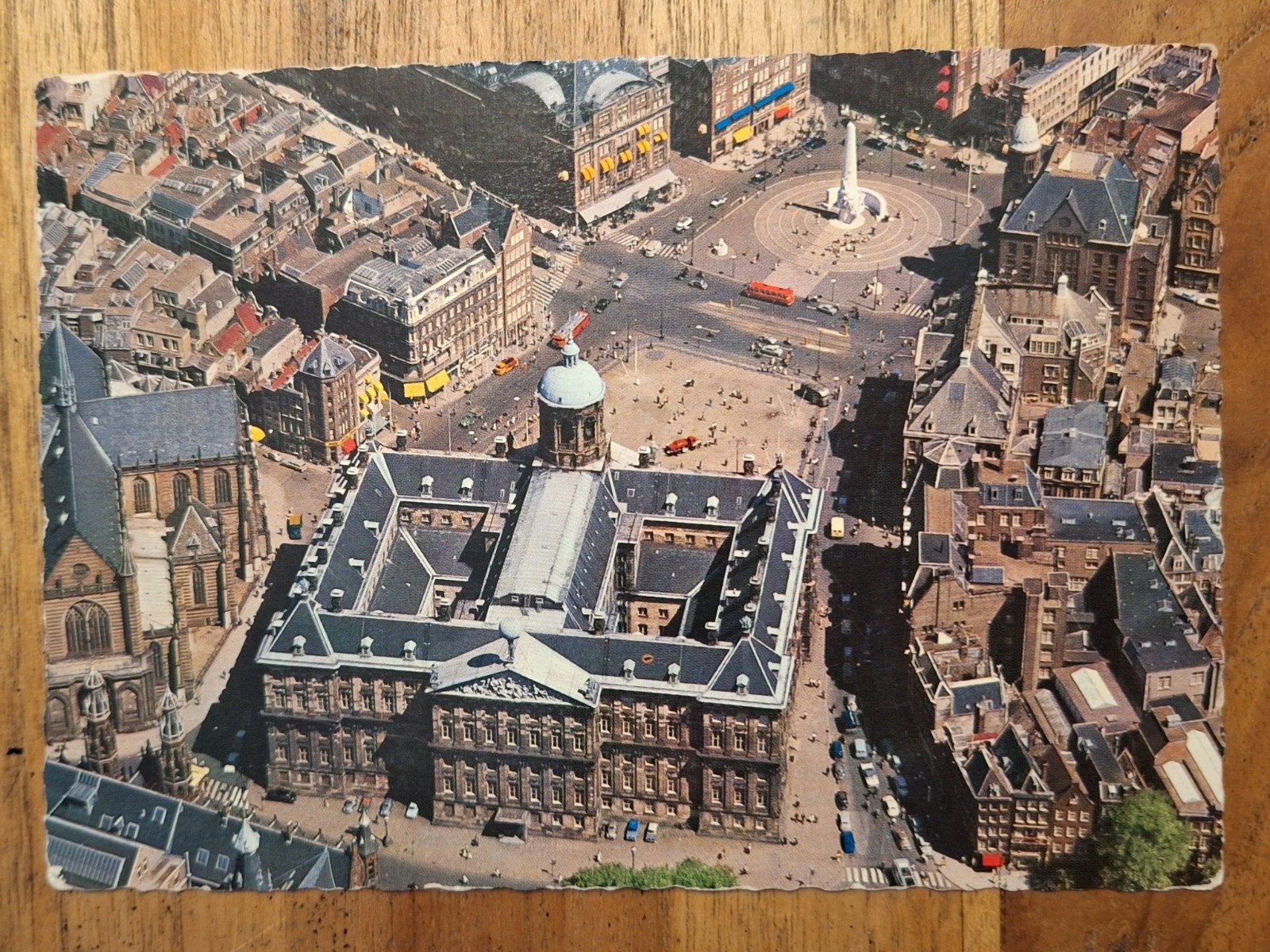 Amsterdam - Koninklijk Paleis met Dam, Ophalen of Verzenden, 1960 tot 1980, Gelopen, Noord-Holland